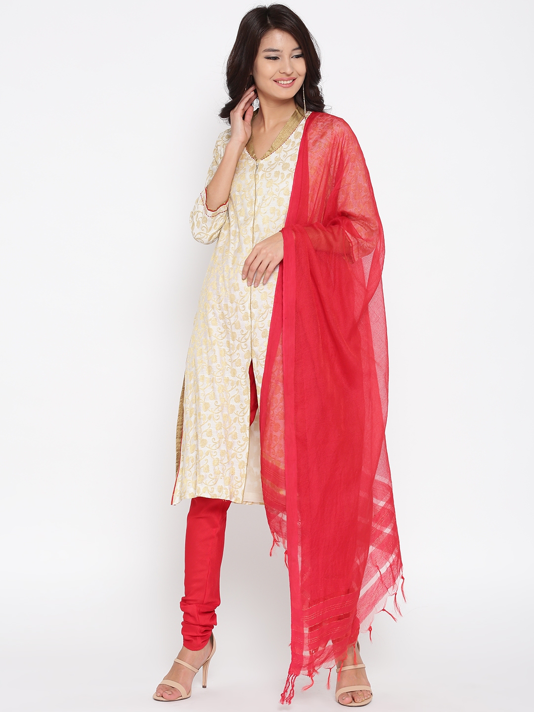 White and red on sale churidar