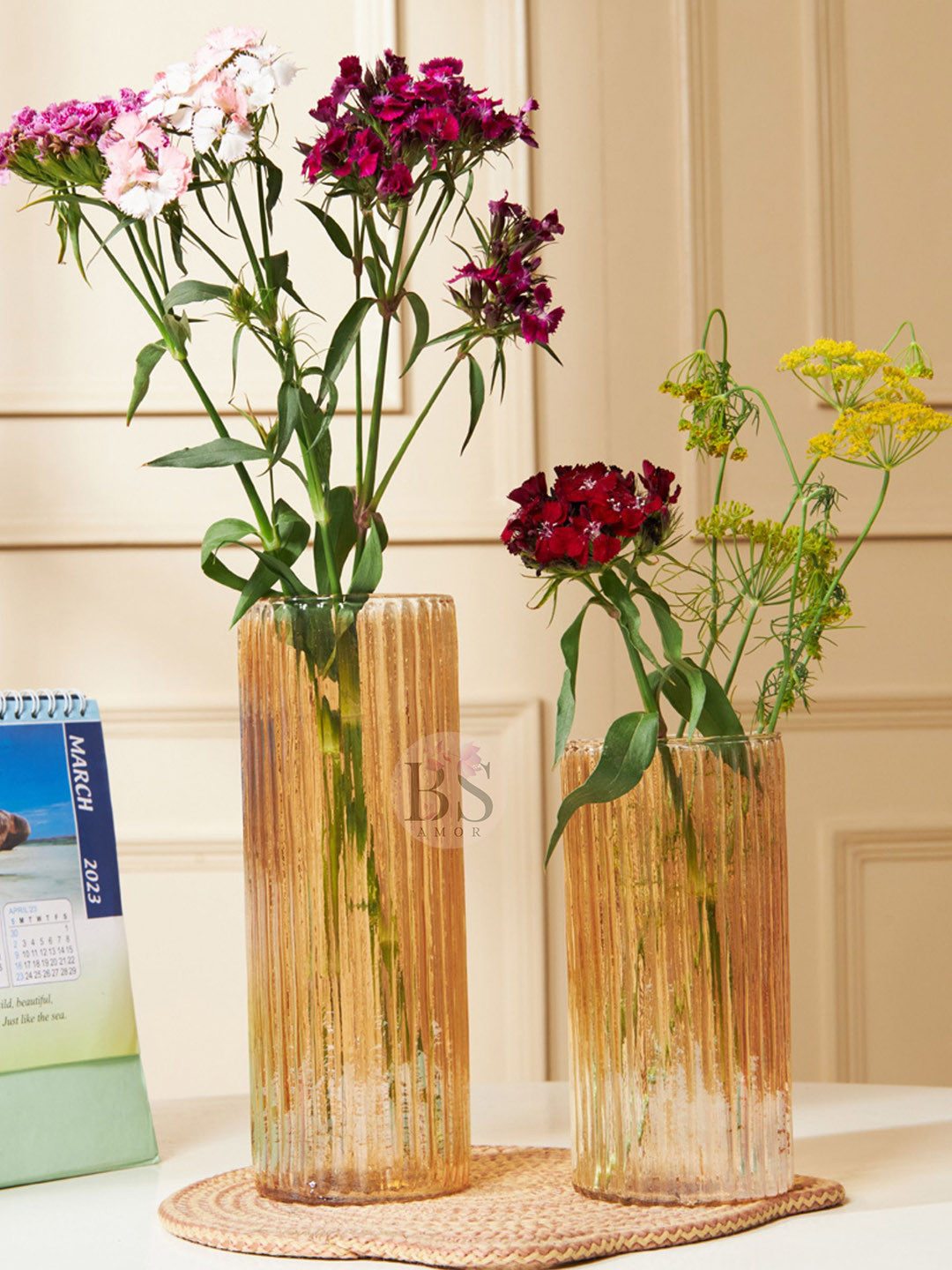 BS AMOR Brown Textured Cylindrical Shaped Glass Flower Vase