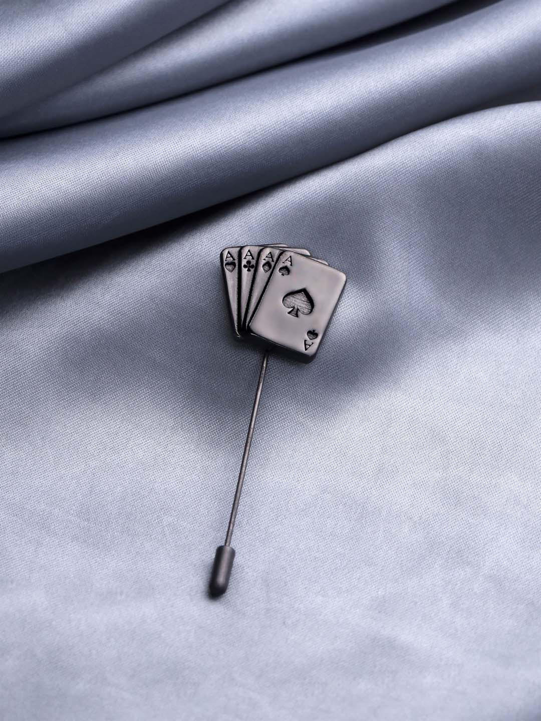 COSA NOSTRAA Men Aces Rule Lapel Pin