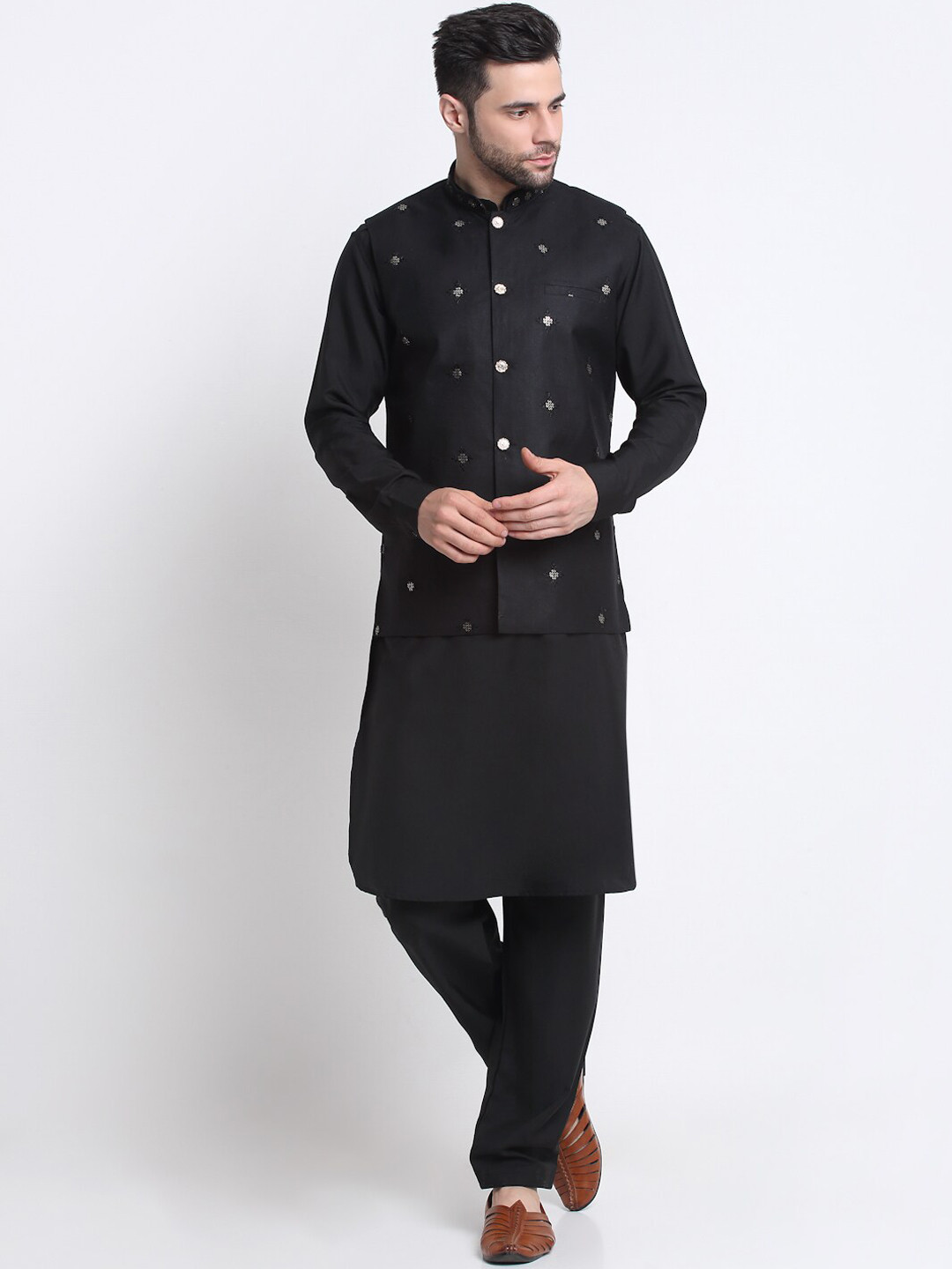 KRAFT INDIA Mandarin Collar Pathani Kurta with Pyjamas & Nehru Jacket