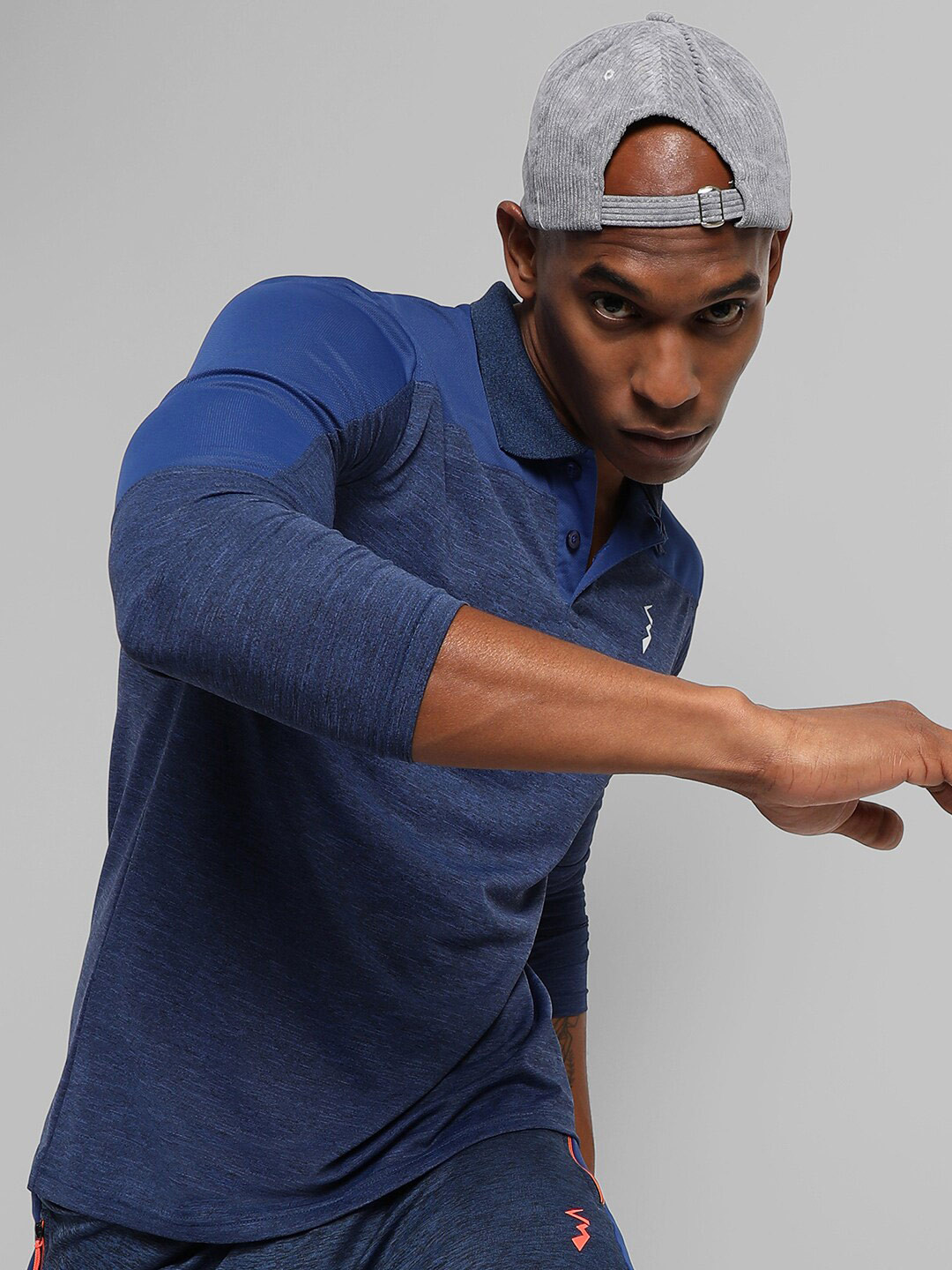 Campus Sutra Long Sleeve Polo Collar Activewear T-shirt