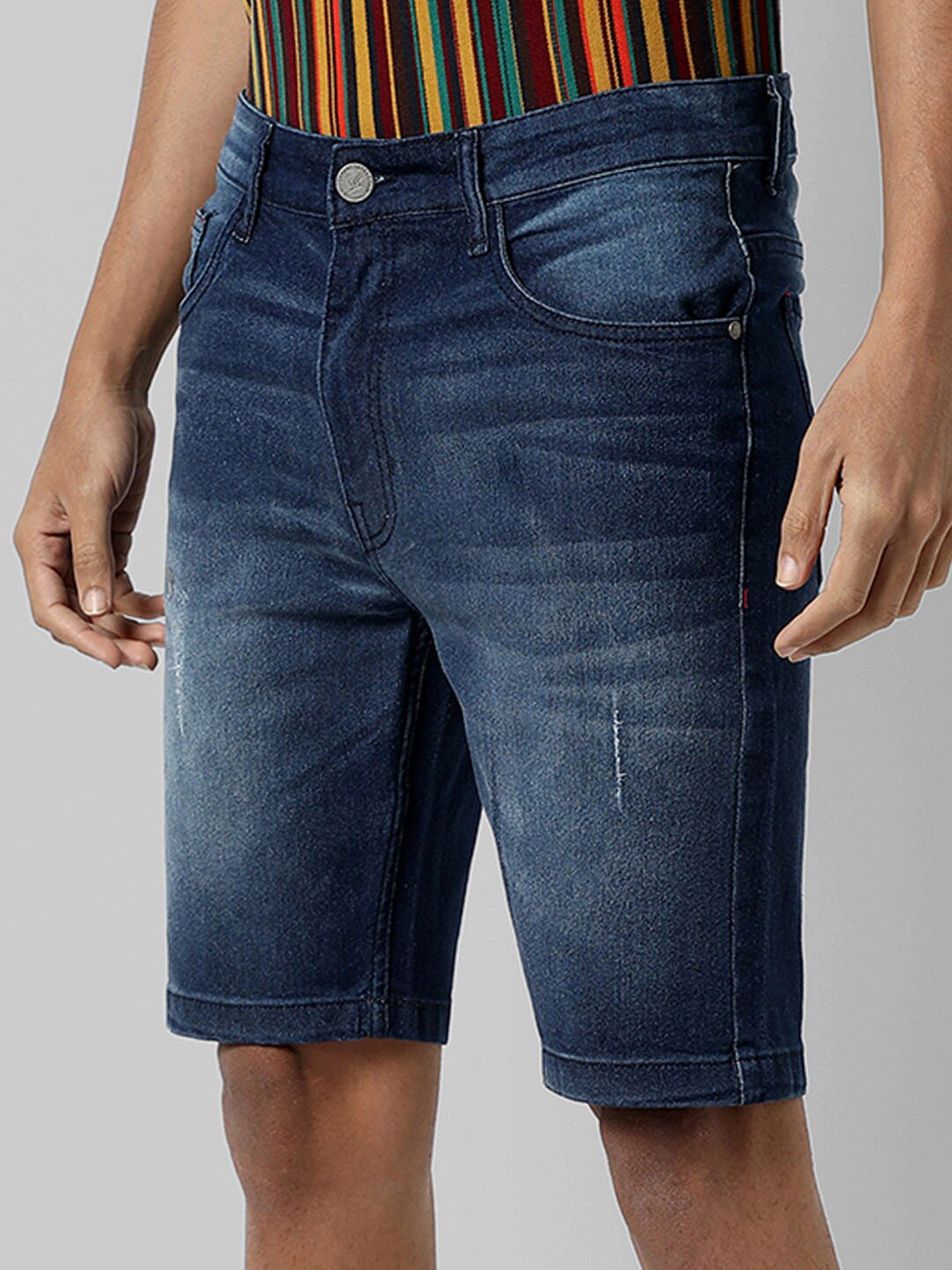 Campus Sutra Men Medium-Washed Regular Fit Denim Shorts