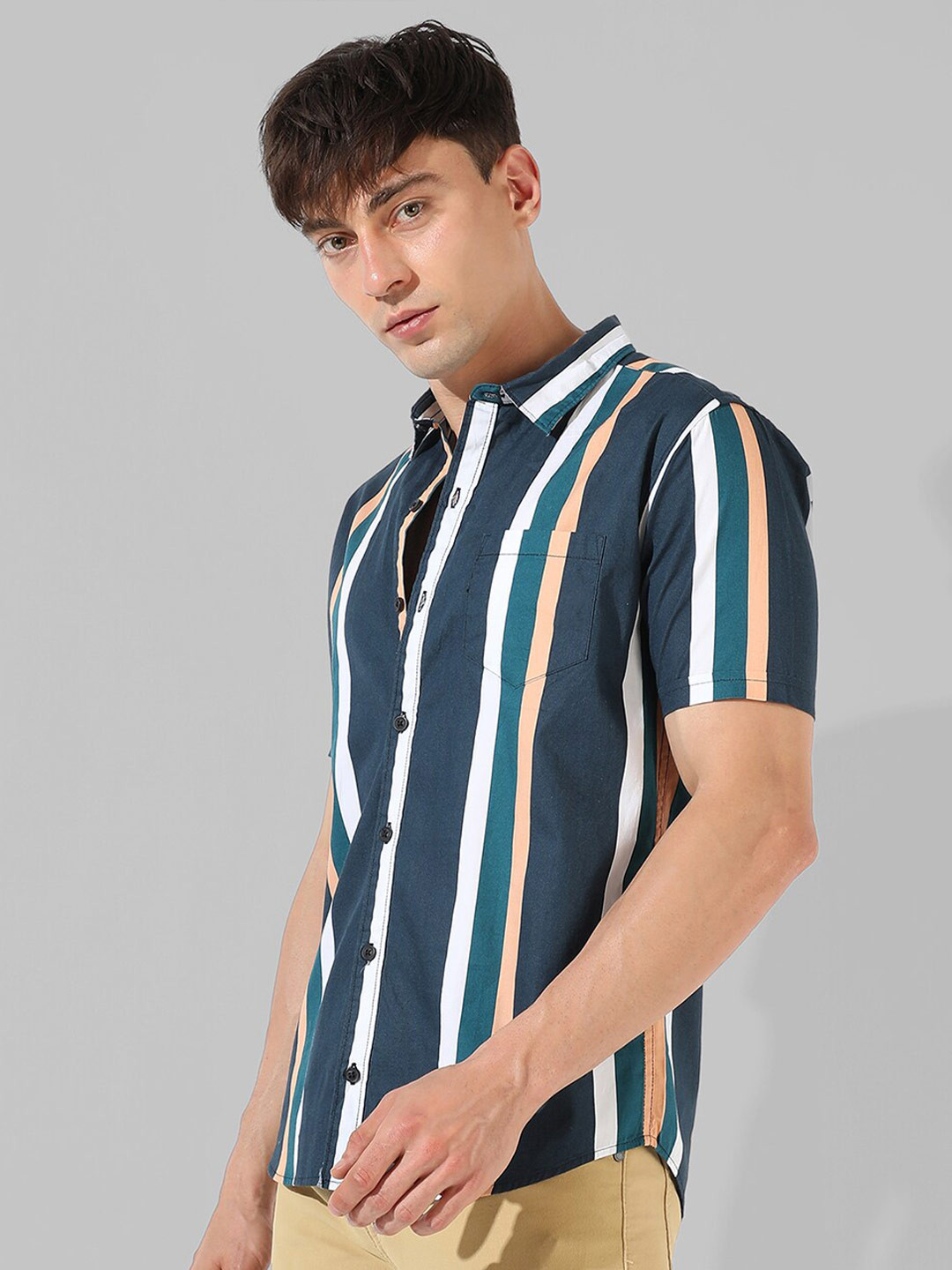 Campus Sutra Vertical Striped Spread Collar Cotton Classic Casual Shirt