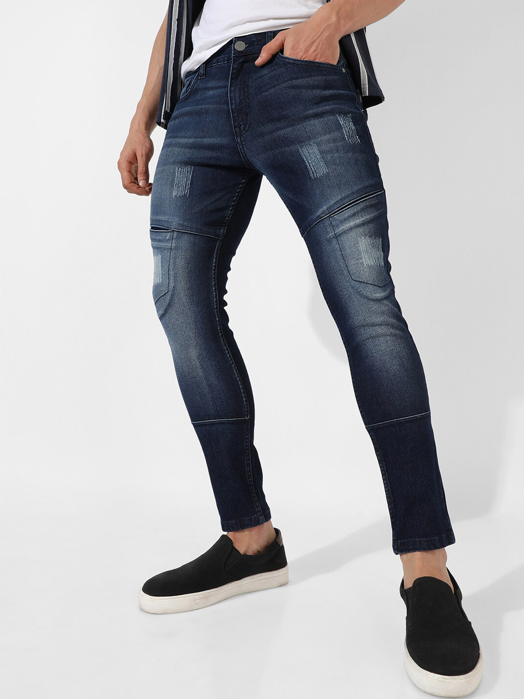 Campus Sutra Men Smart Low Distressed Heavy Fade Mid-Rise Cropped Stretchable Jeans