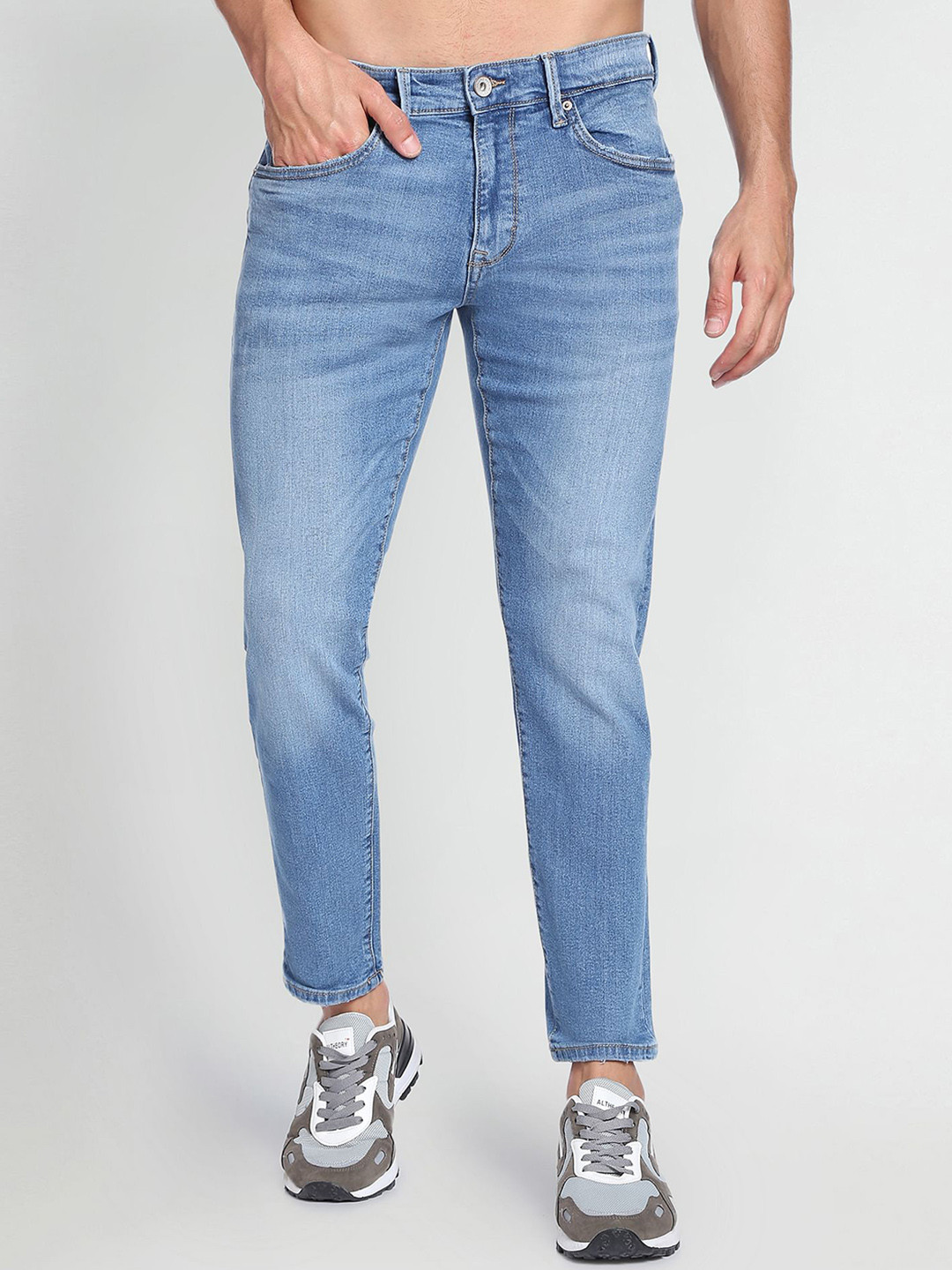 Flying Machine Slim Fit Clean Look Heavy Fade Jeans