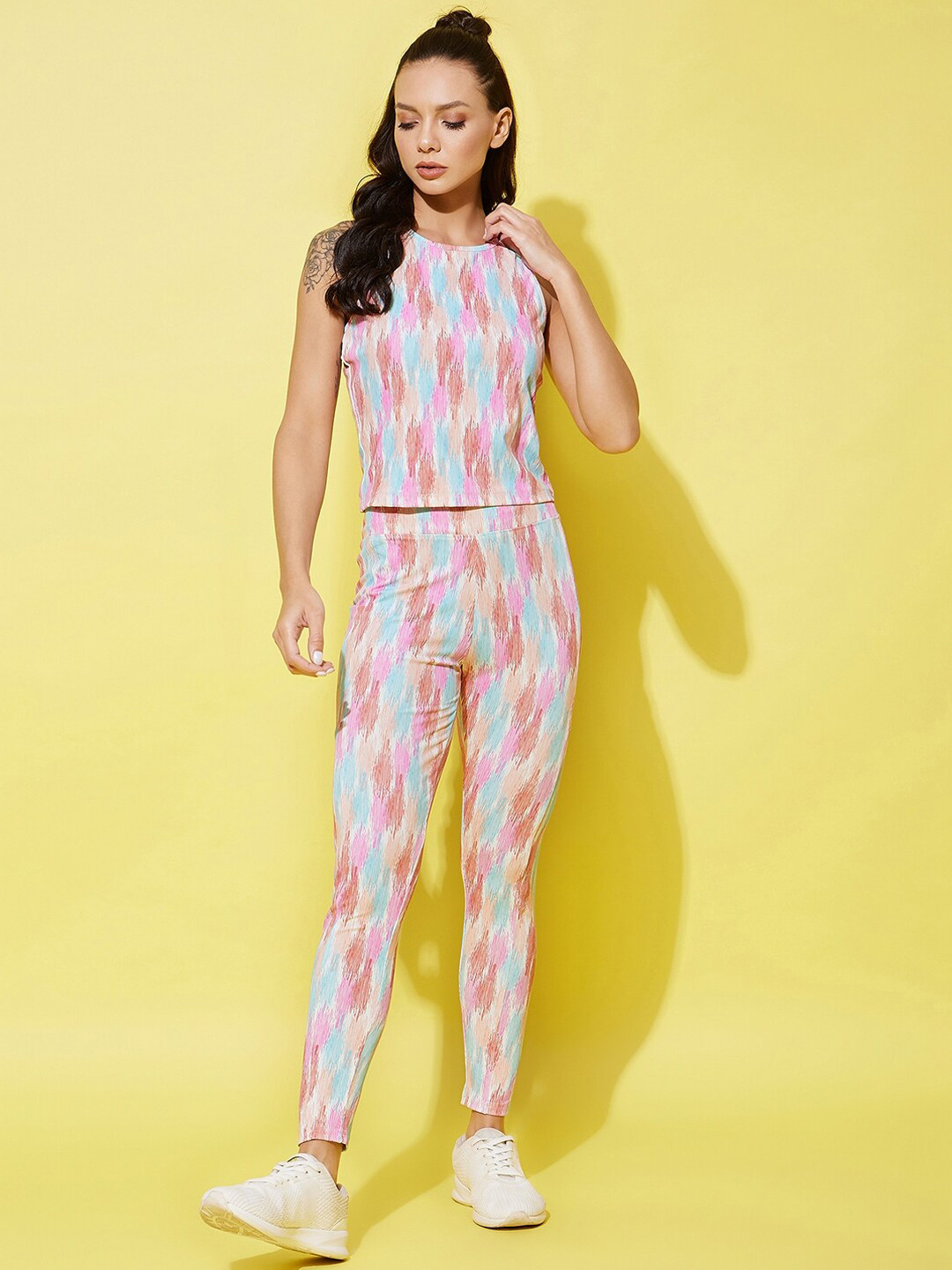 StyleStone Women Printed Gym Wear Tracksuit