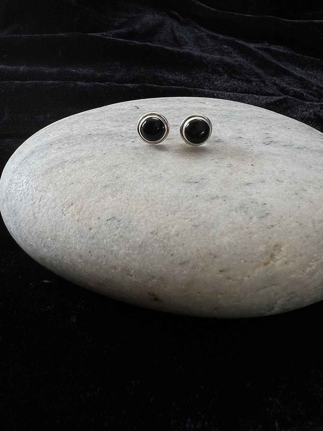 Arte Jewels Silver-Plated Circular Stud Earrings