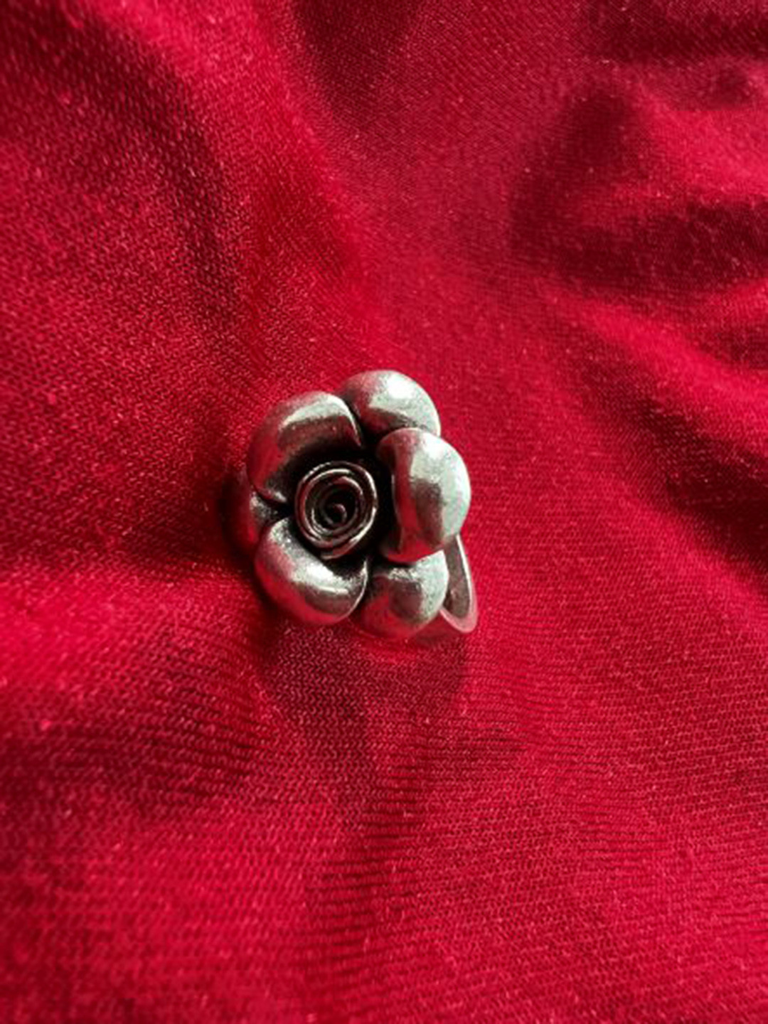 Arte Jewels 925 Oxidised Silver Rose Shape Finger Ring