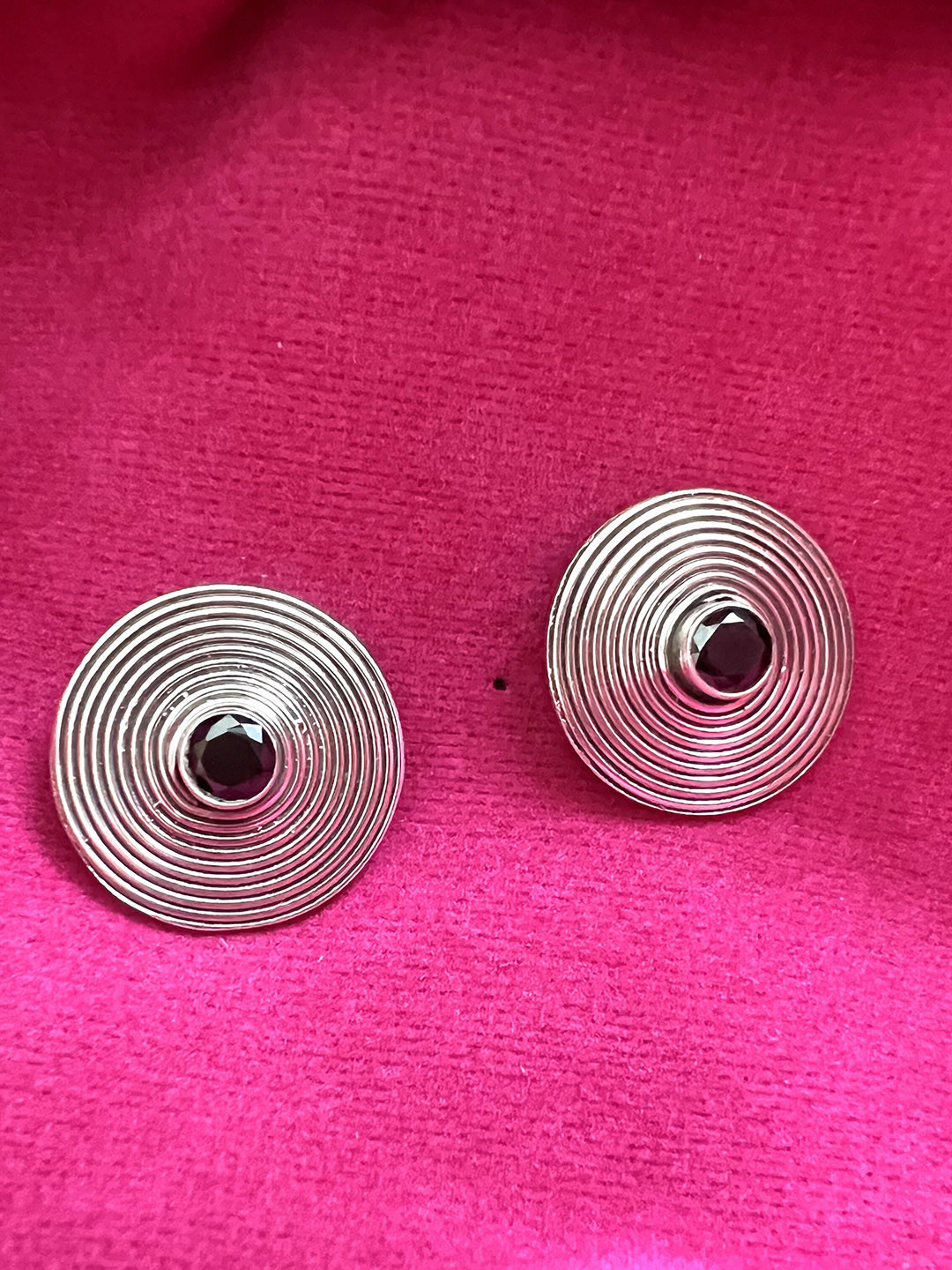 Arte Jewels Stone-Studded Circular Silver Studs Earrings