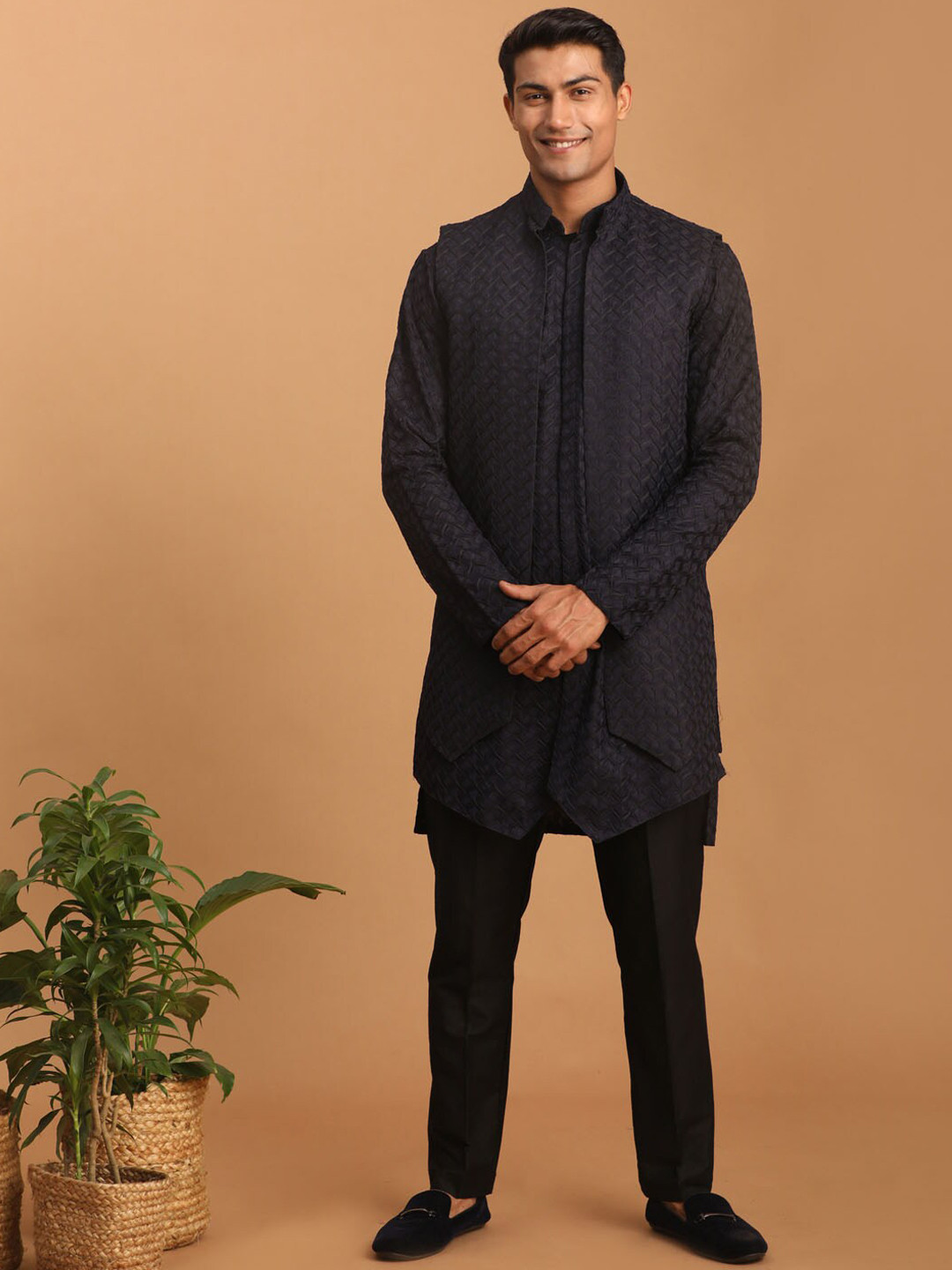 VASTRAMAY Self Design Mandarin Collar Kurta With Pyjamas & Self Design Jacket