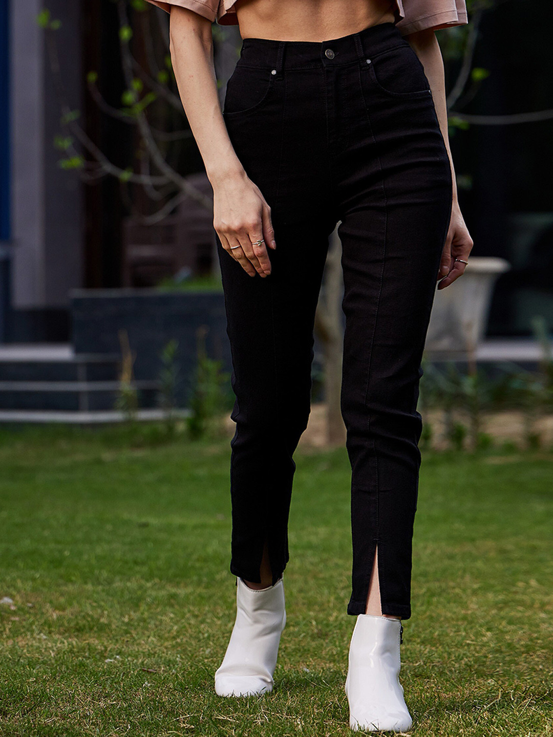 SASSAFRAS Women Slim Fit Stretchable Slit Jeans