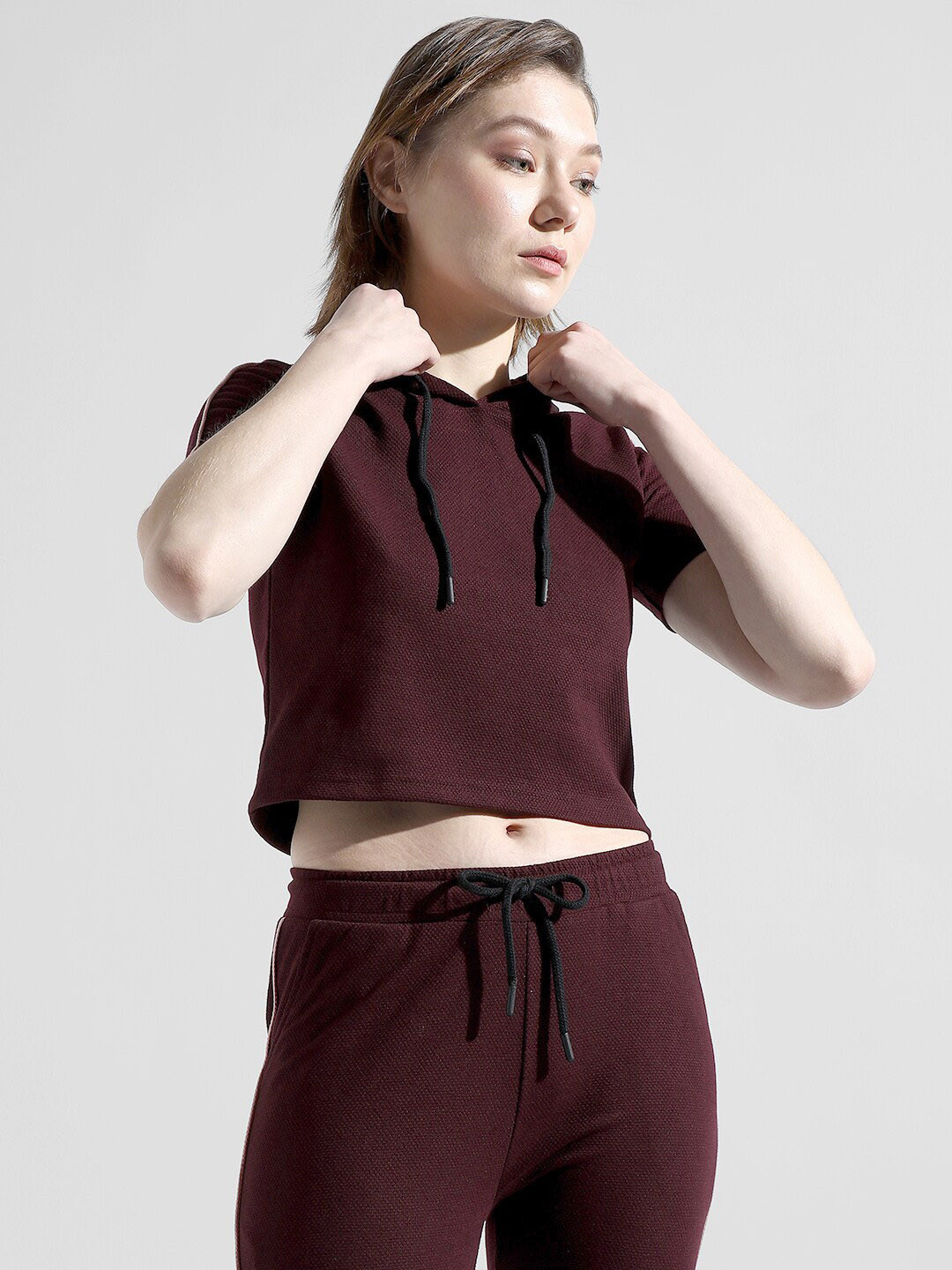 Campus Sutra Pure Cotton Hooded T-Shirt With Joggers Co-Ords