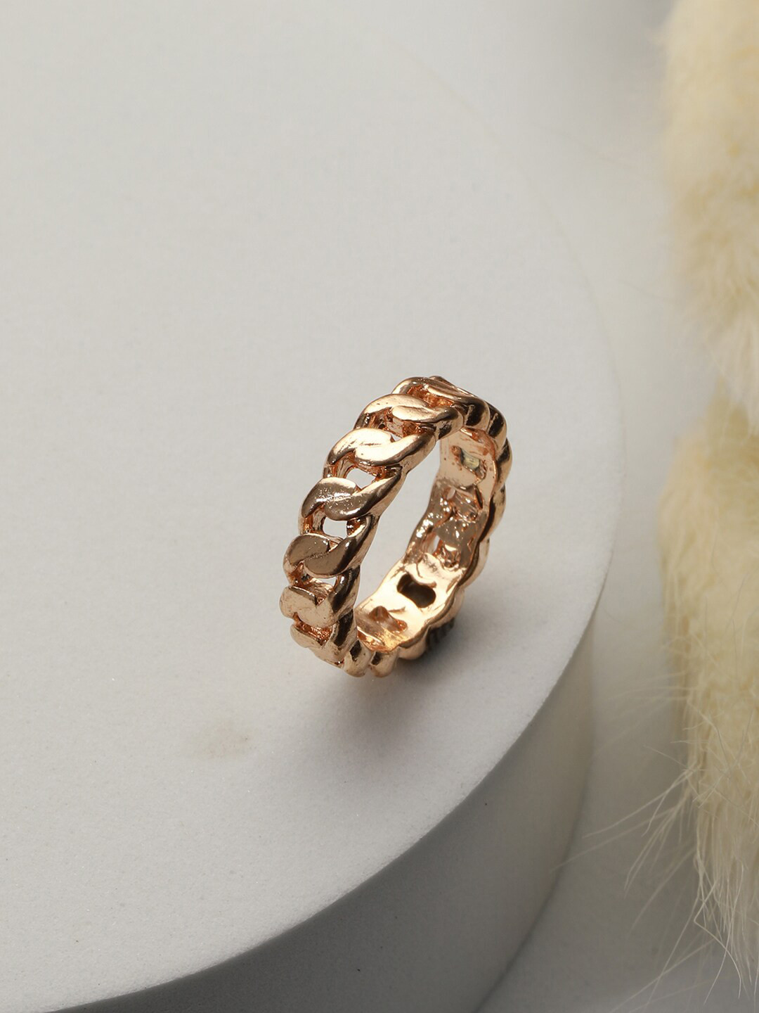 PRITA BY PRIYAASI Rose Gold-Plated Stylish Link Design Ring