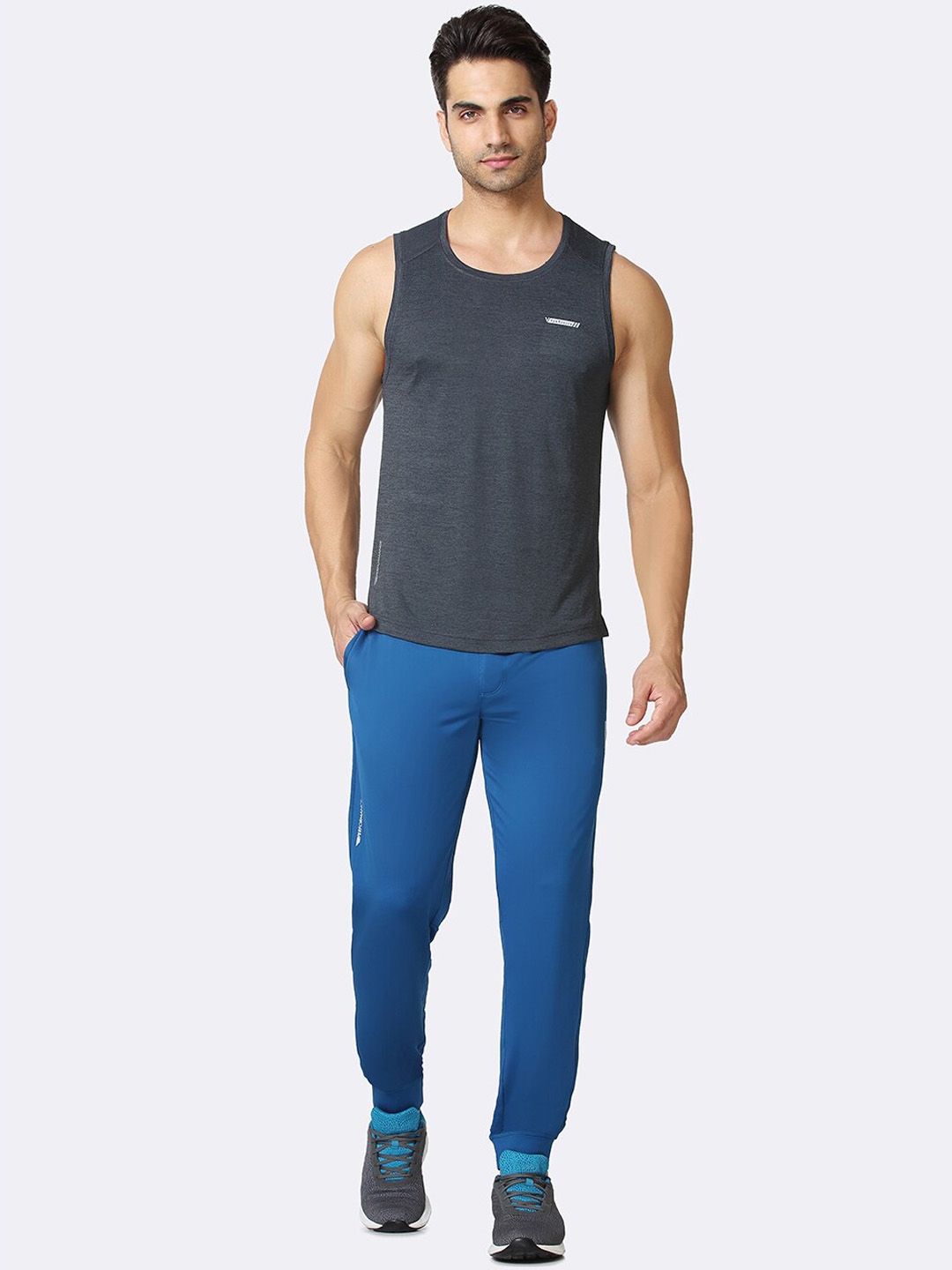 Van heusen performance track pants top