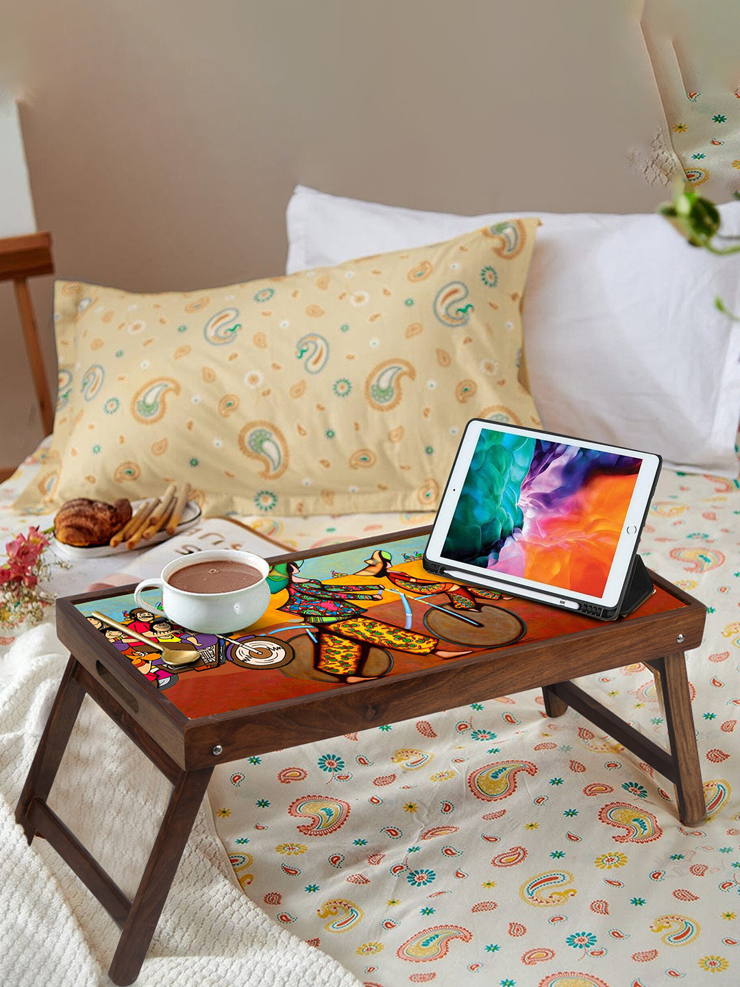 GLOBALLY INDIAN Brown & Pink Printed Breakfast Table Cum Serving Tray