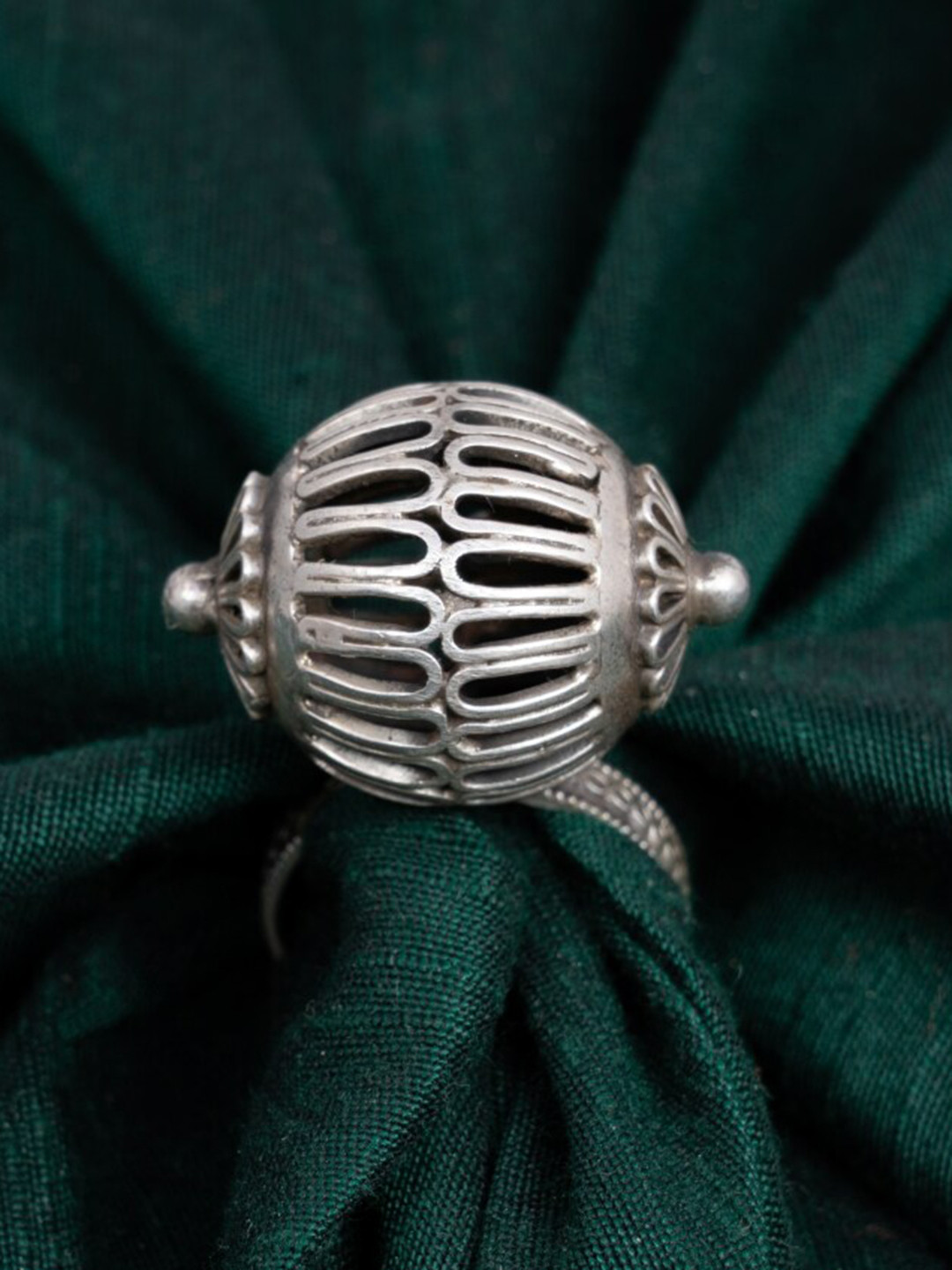 Shyle 925 Sterling Silver Embossed Carved Statement Finger Ring