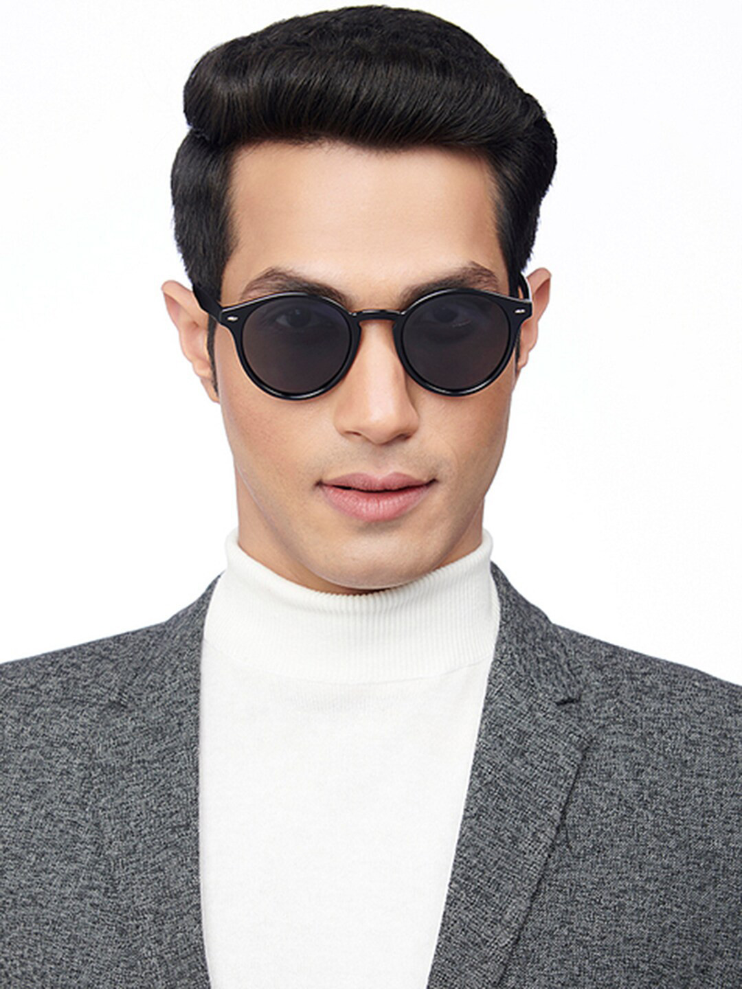 Vincent Chase by Lenskart Lens & Round Sunglasses with Polarised and UV Protected Lens 204826