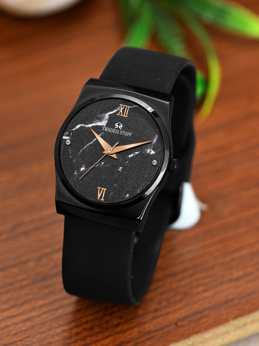 SWADESI STUFF Women Analogue Watch SF0514 BLACK