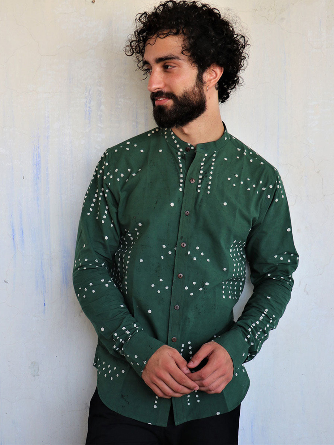 Chidiyaa Standard Dots Blockprinted Mandarin Collar Cotton Casual Shirt