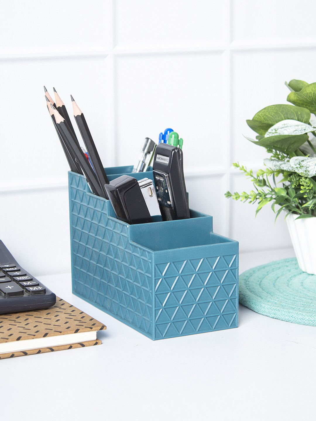 MARKET99 Blue Geometric-Textured 4-Compartment Table Organizer