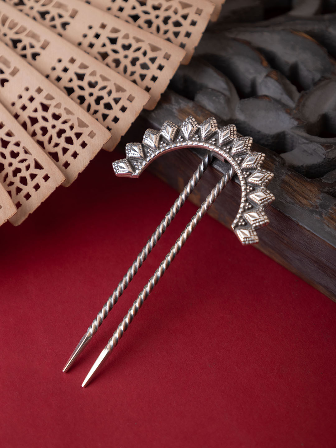 Shyle Women 925 Silver Intricate Charka Juda Hairstick