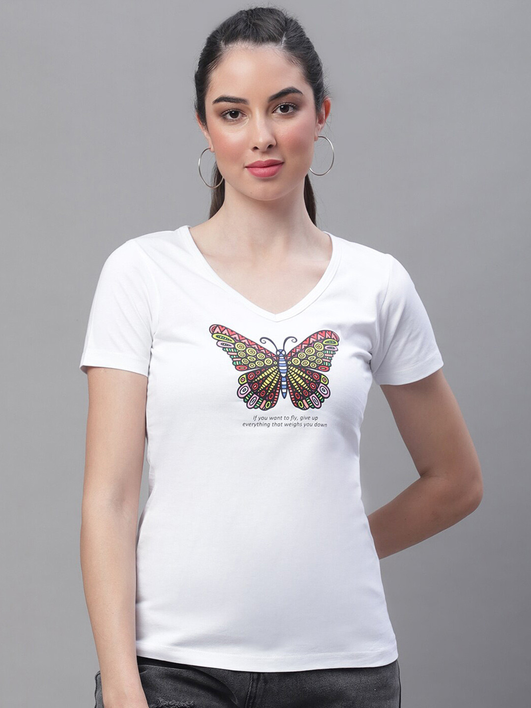 Rute Graphic Printed V-Neck Cotton T-shirt