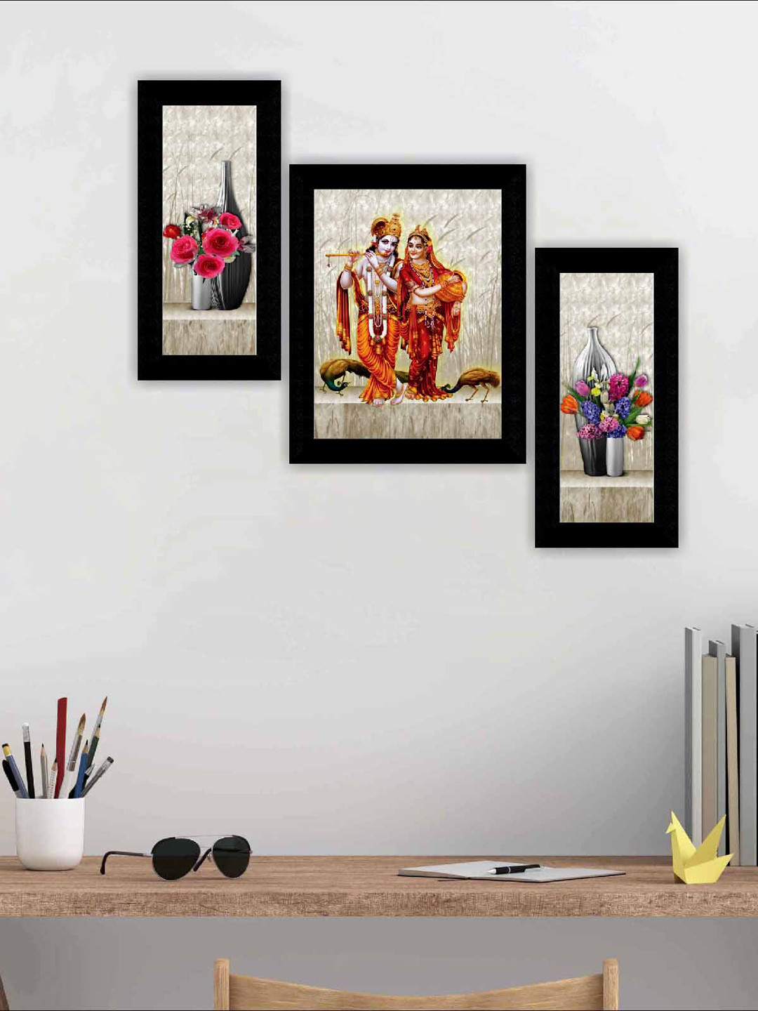 SAF  Beige & Red 3 Pieces  Radha Krishna Modern Painting Wall Art