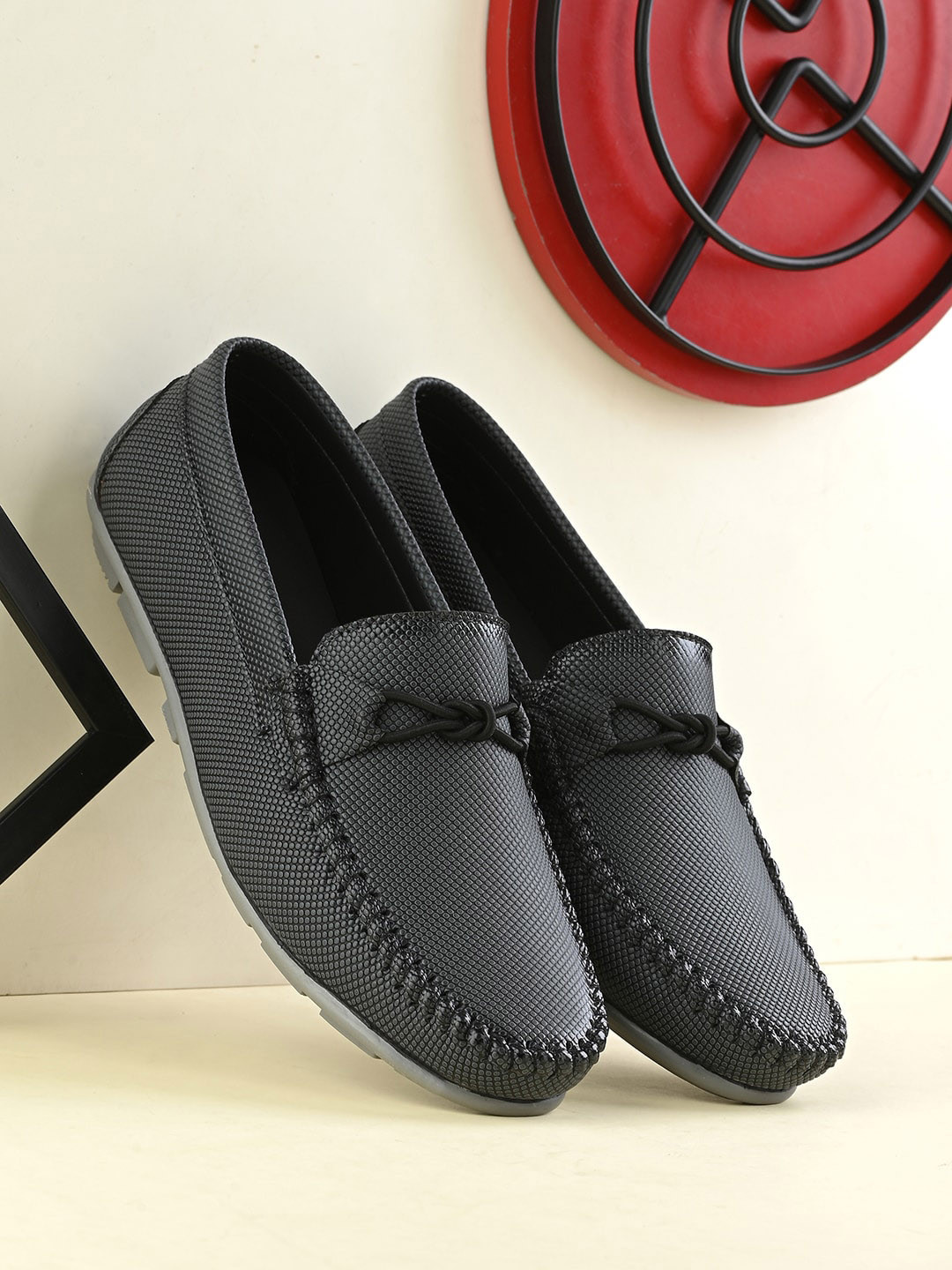 Mactree Men Textured Comfort Insole Penny Loafers