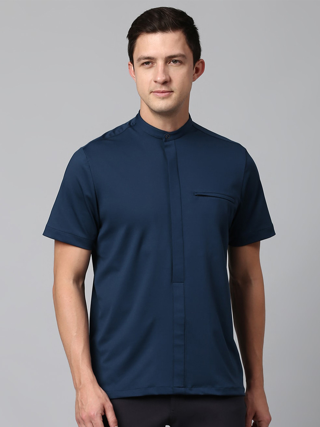 Slowave Classic Short Sleeves Mandarin Collar Casual Shirt