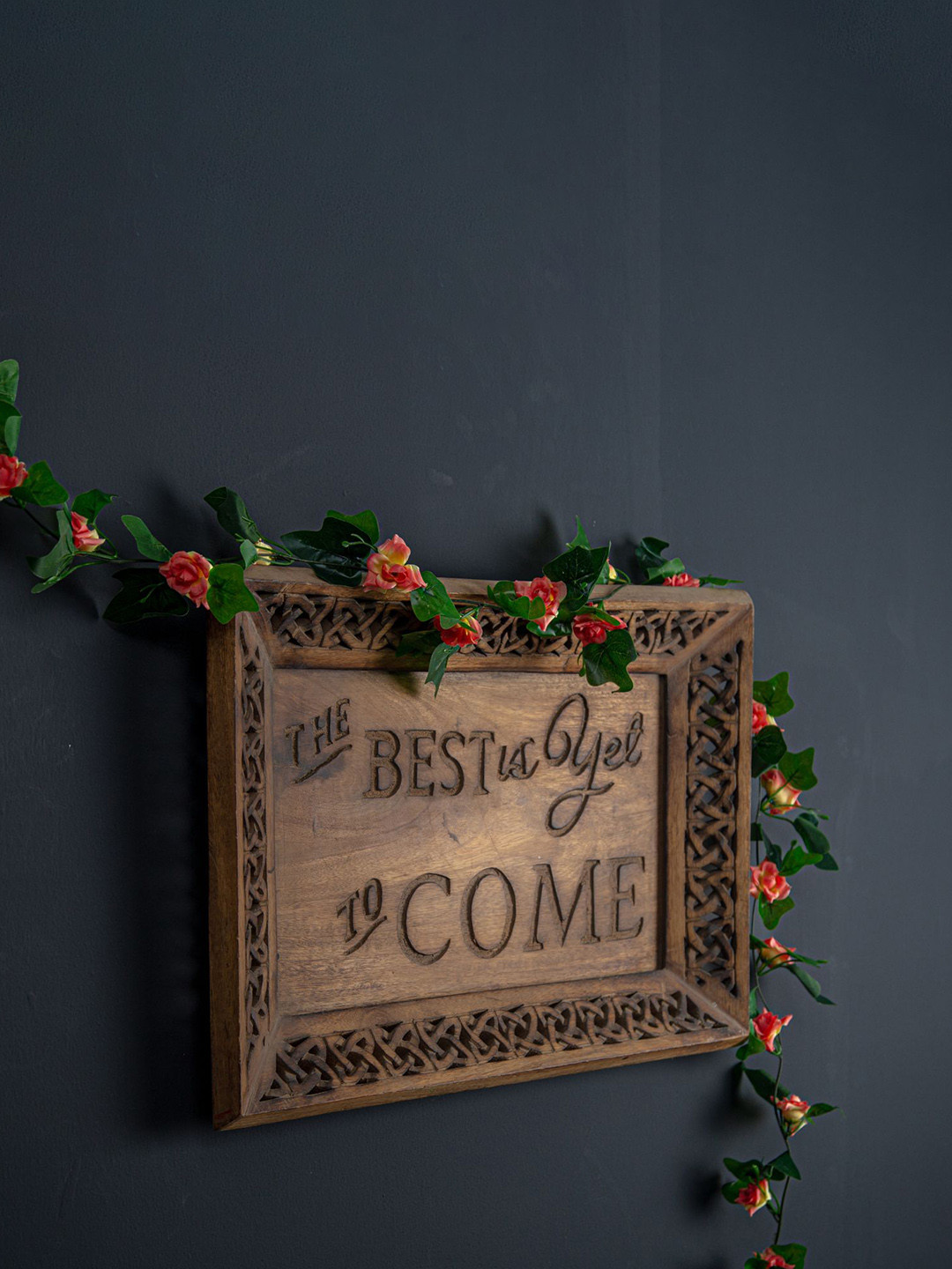 BS AMOR Green & Coral Pink Rose Artificial Flowers Creeper Wall Hanging