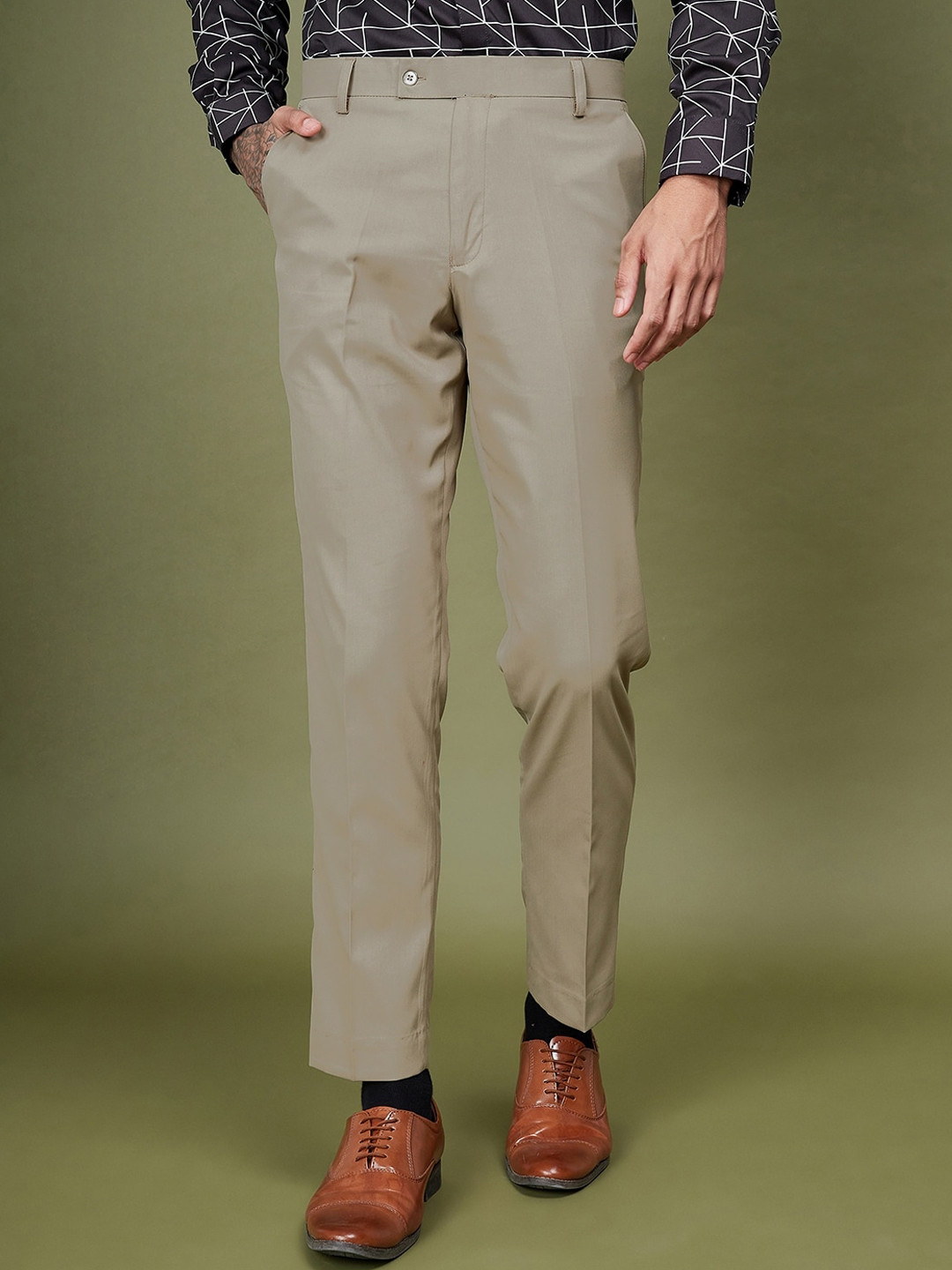 Buy DENNISON Men Flat Front Mid Rise Smart Formal Trousers