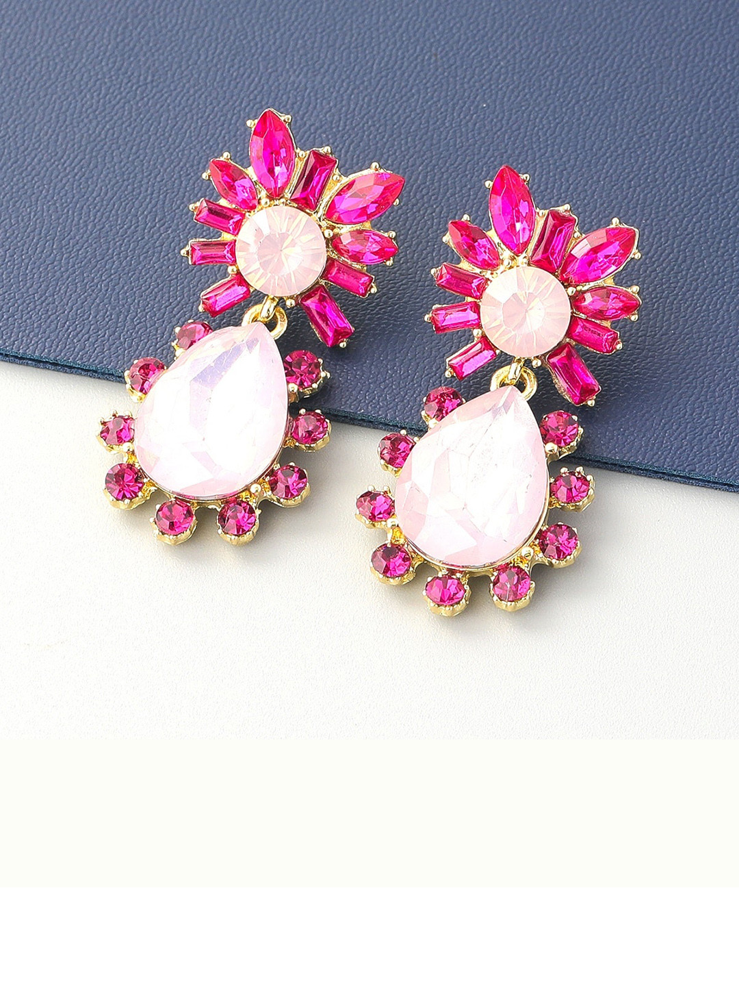 AVANT-GARDE PARIS Gold-Plated Classic Drop Earrings