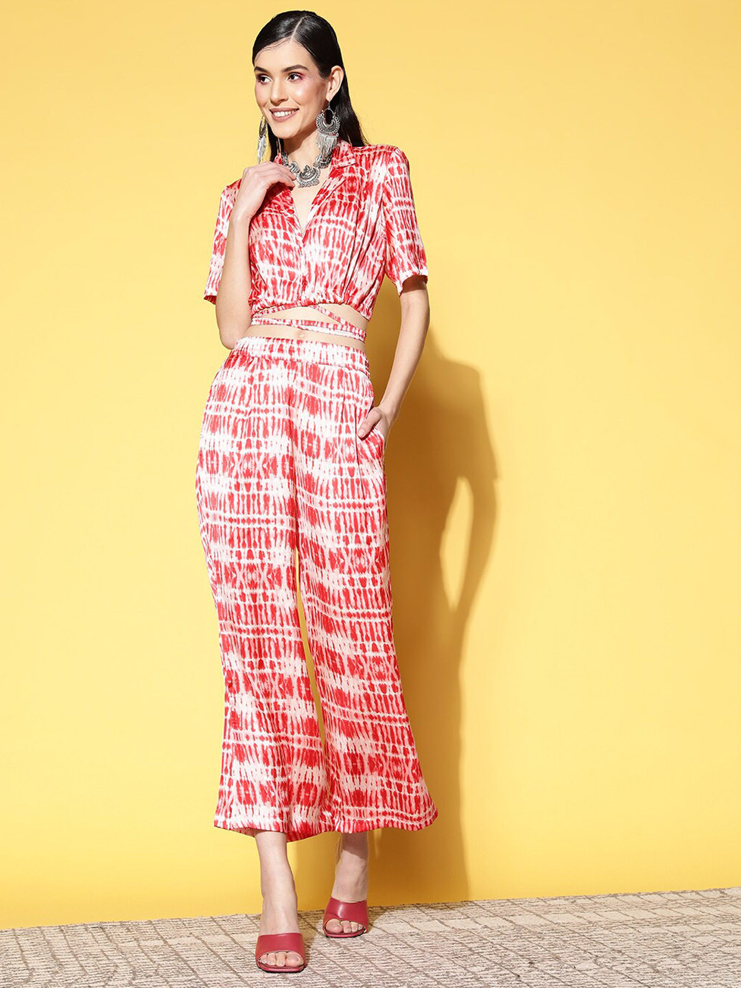 ANVI Be Yourself Red & White Tie & Dye Printed Satin Top With Palazzos Co-Ords
