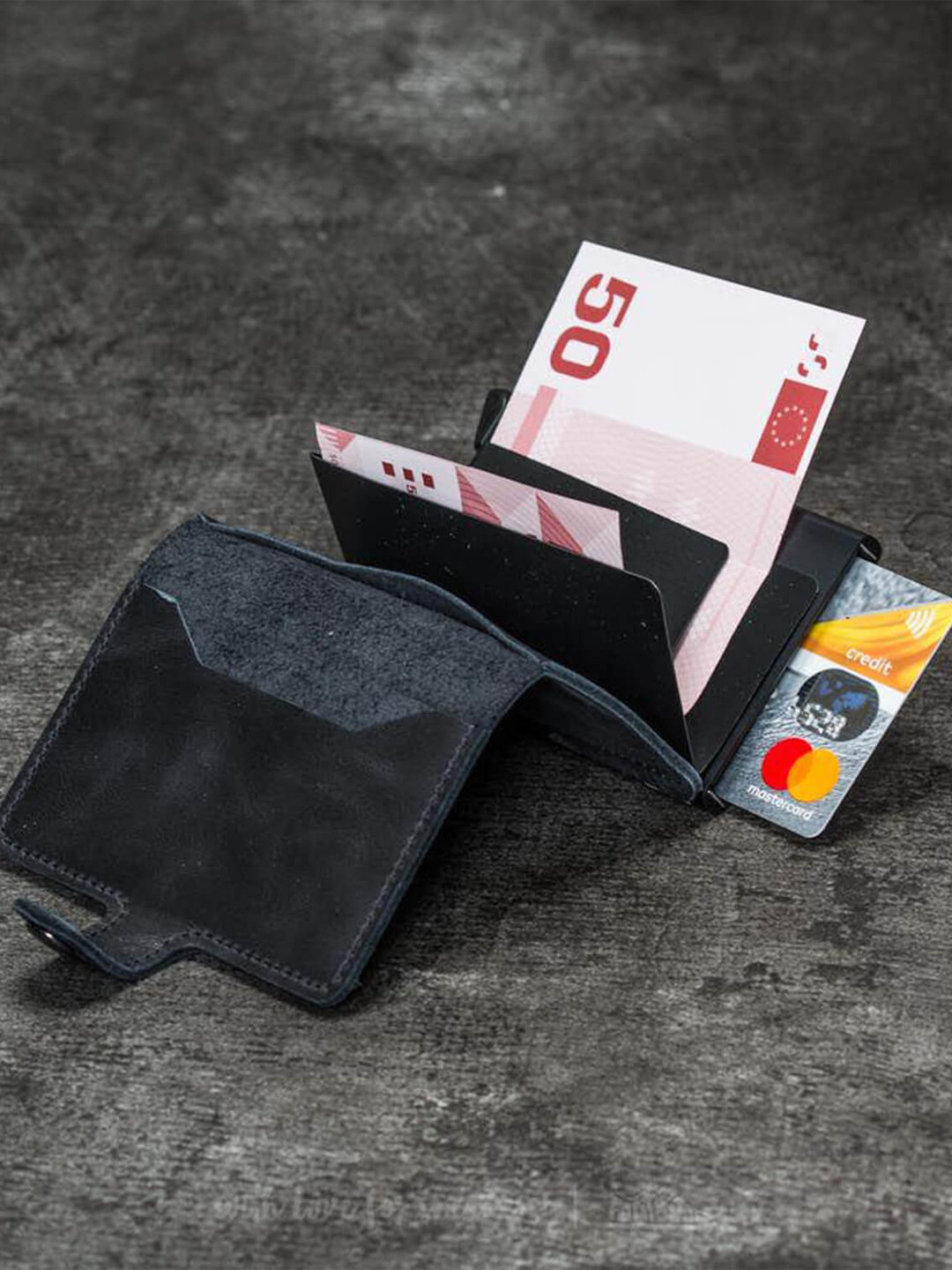 SECRID Black Vintage Miniwallet