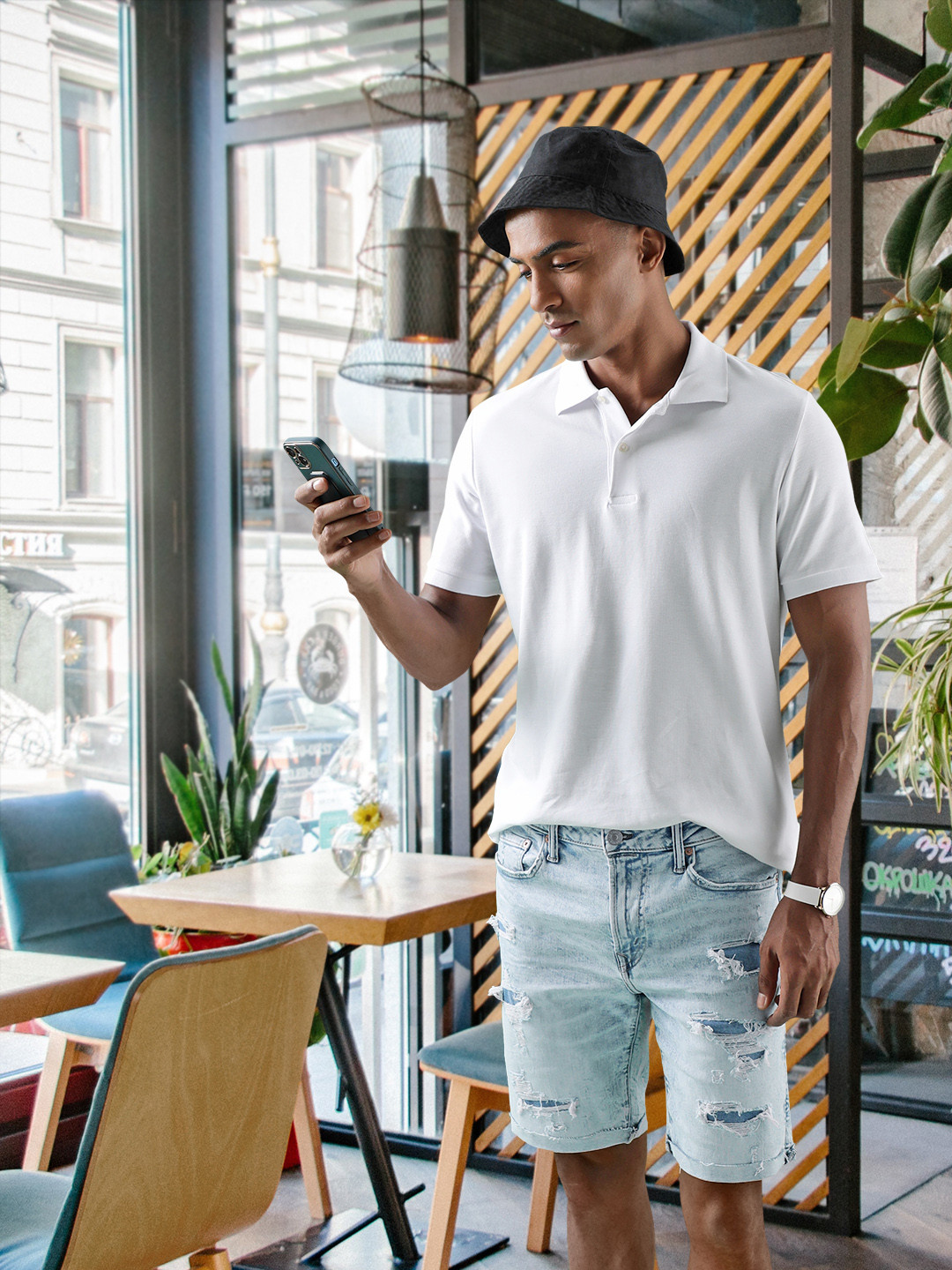 AMERICAN EAGLE OUTFITTERS Men Washed Denim Shorts