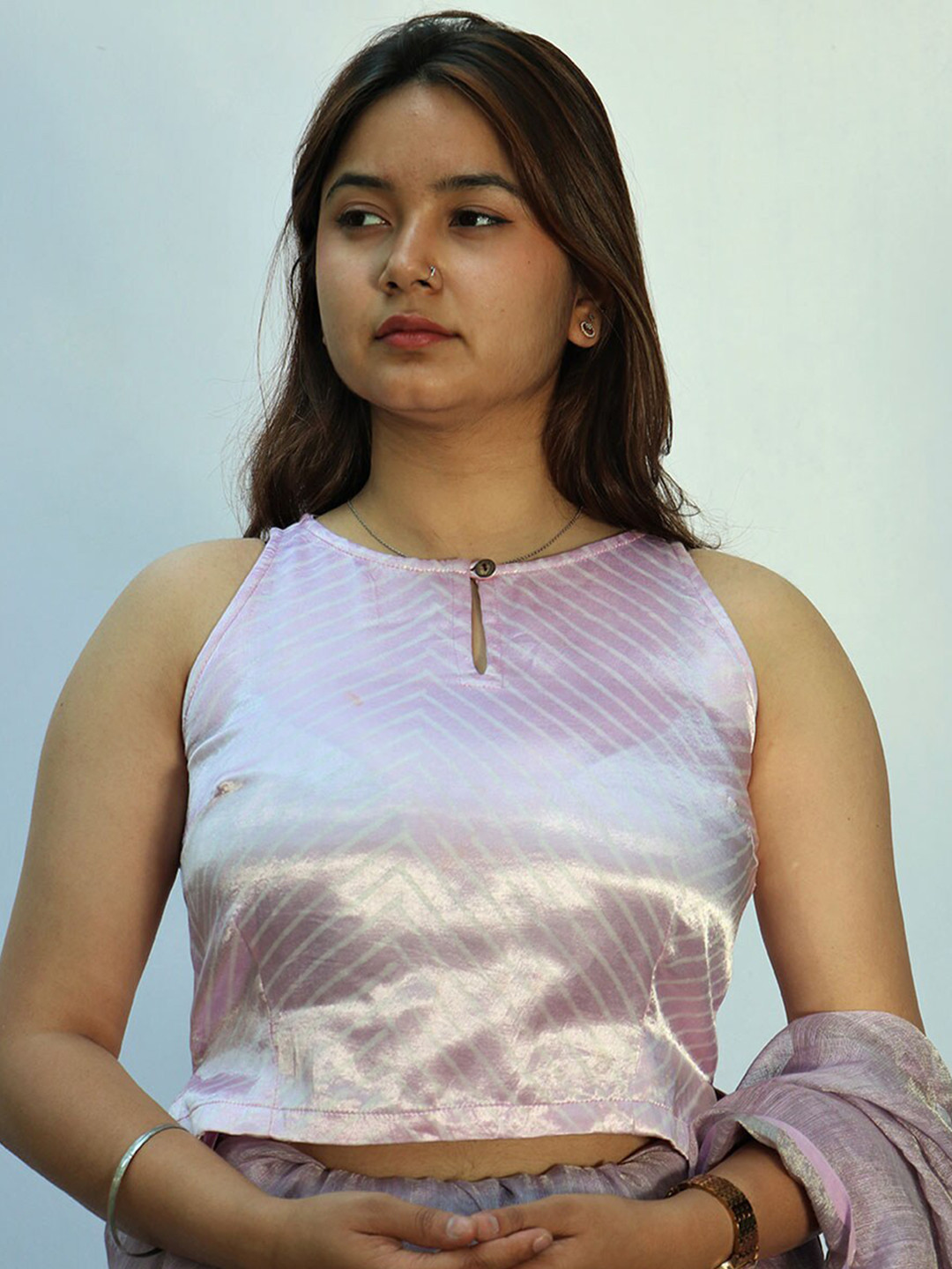 Chidiyaa Striped Keyhole Neck Sleeveless Mashru Silk Saree Blouse