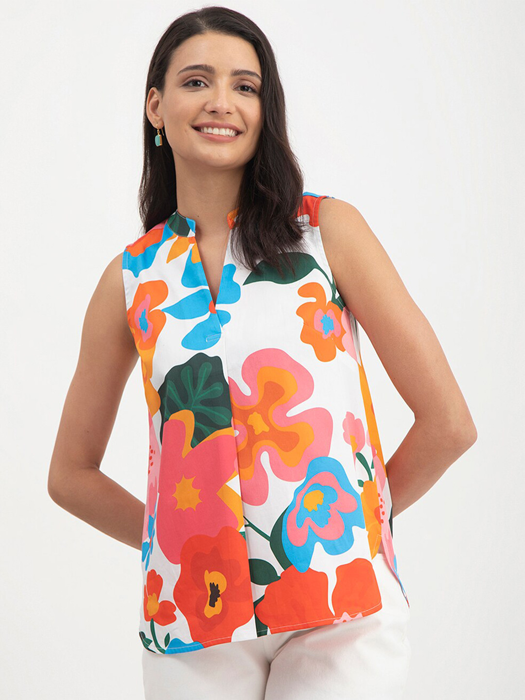 FABLE STREET Floral Print Mandarin Collar White Top