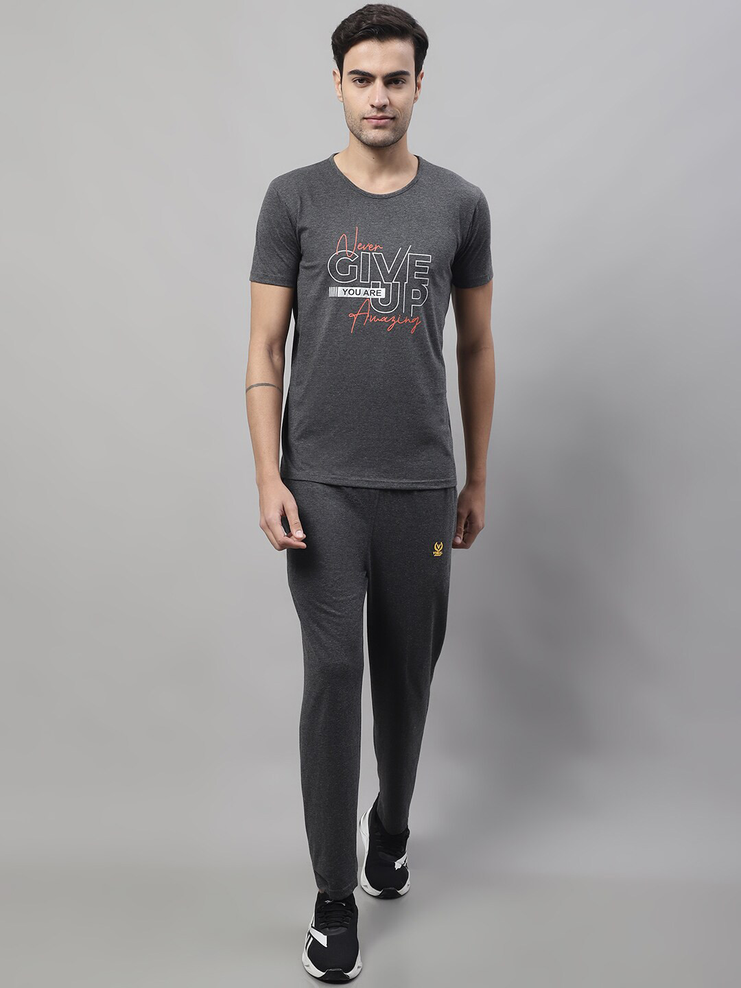 MACK JONNEY Men Printed T-Shirt & Track Pant Comfortable Co-Ords