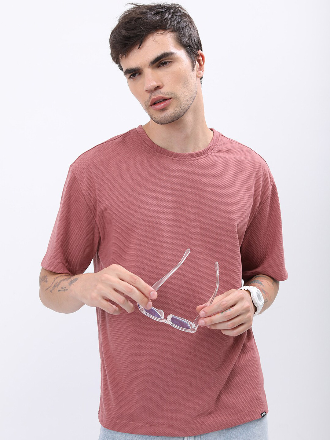 HIGHLANDER Popcorn Structured Oversized Drop Shoulder Sleeves T-Shirt