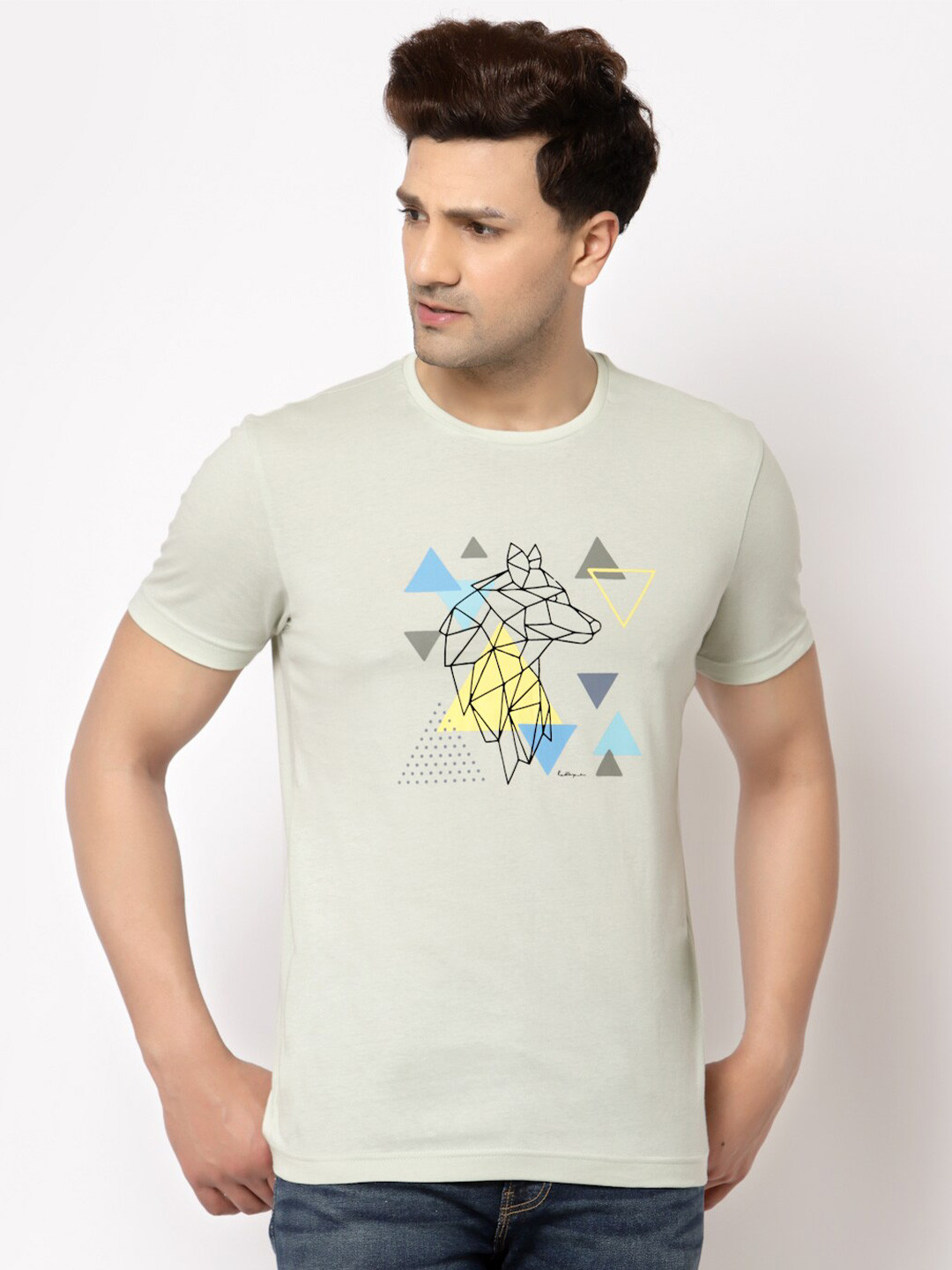 Red Tape Graphic Printed Pure Cotton T-shirt