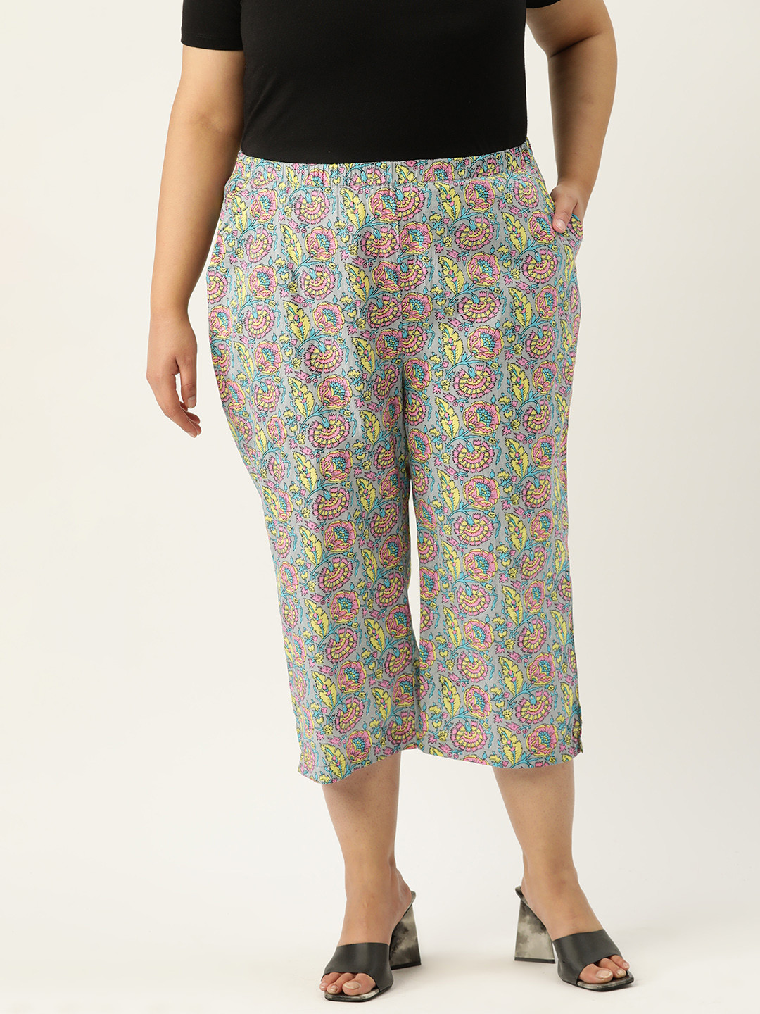 theRebelinme Plus Size Floral Printed Cotton Capris