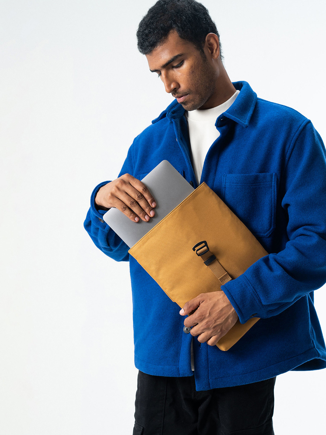 DailyObjects Amber Savanna 16 Inch Laptop Sleeve