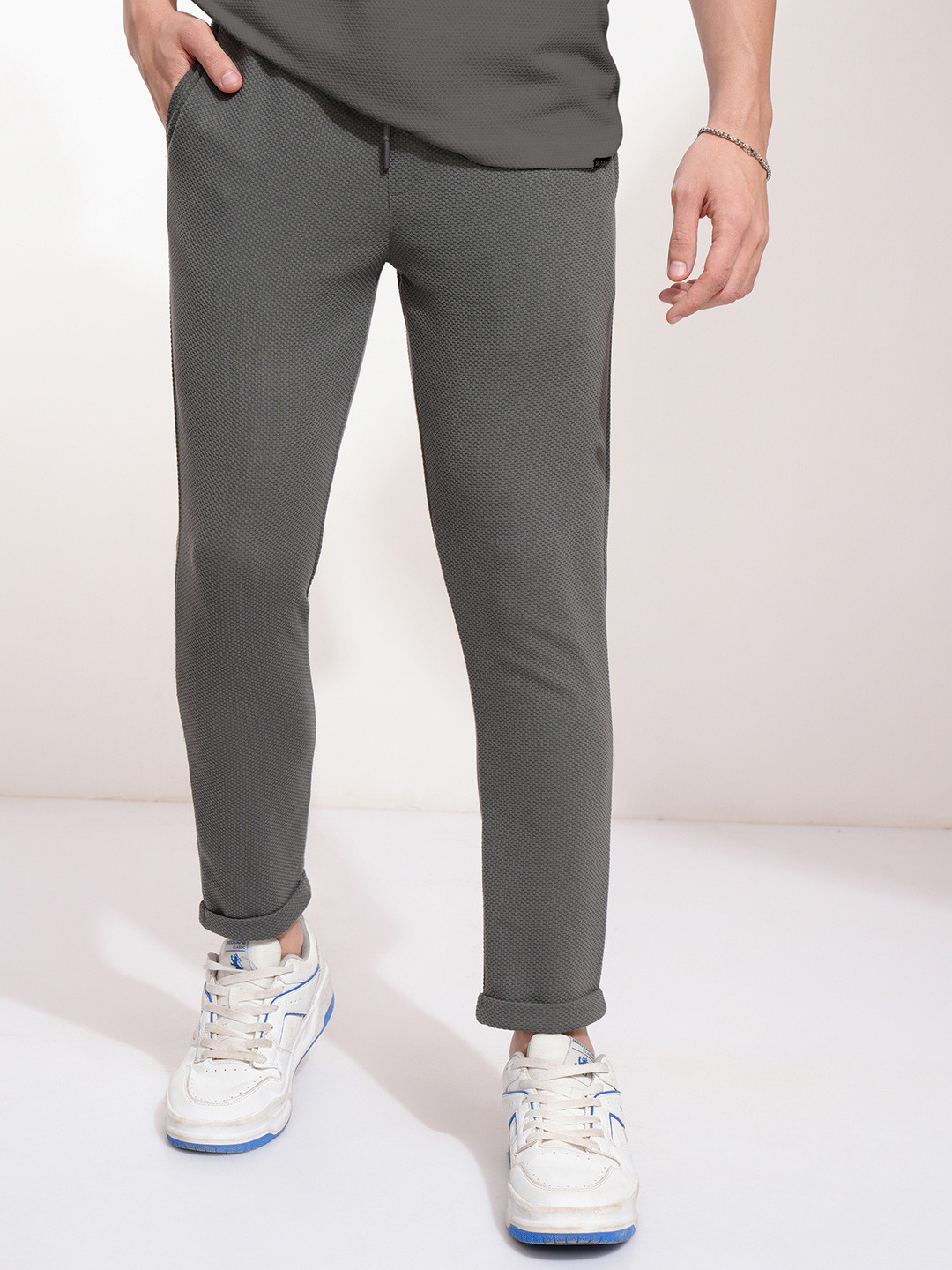 HIGHLANDER Men Popcorn Structured Slim Fit Trousers
