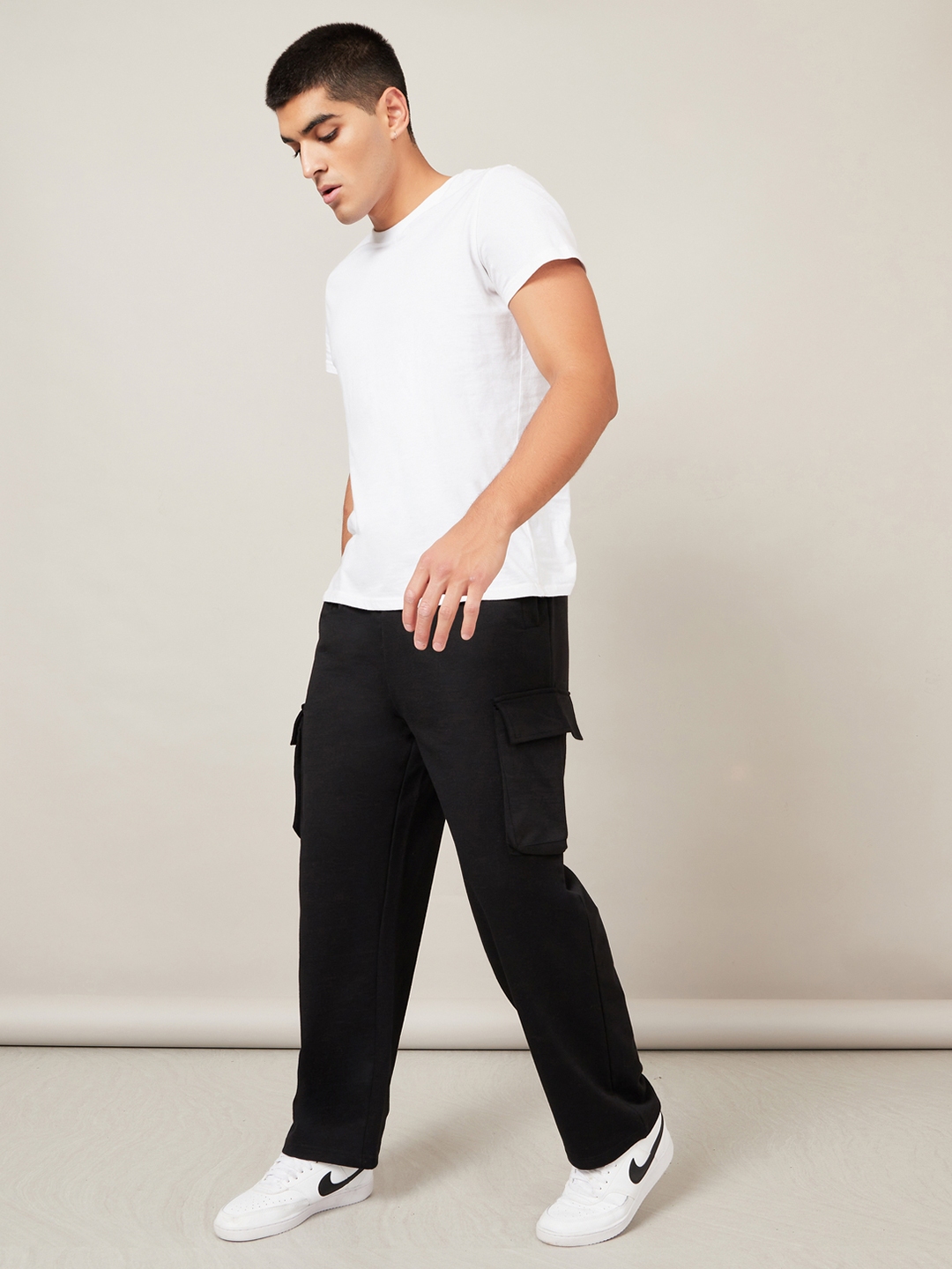 Buy Styli Men Cotton Oversized Straight Leg Joggers with Cargo Pockets Track Pants for Men 22619204 Myntra