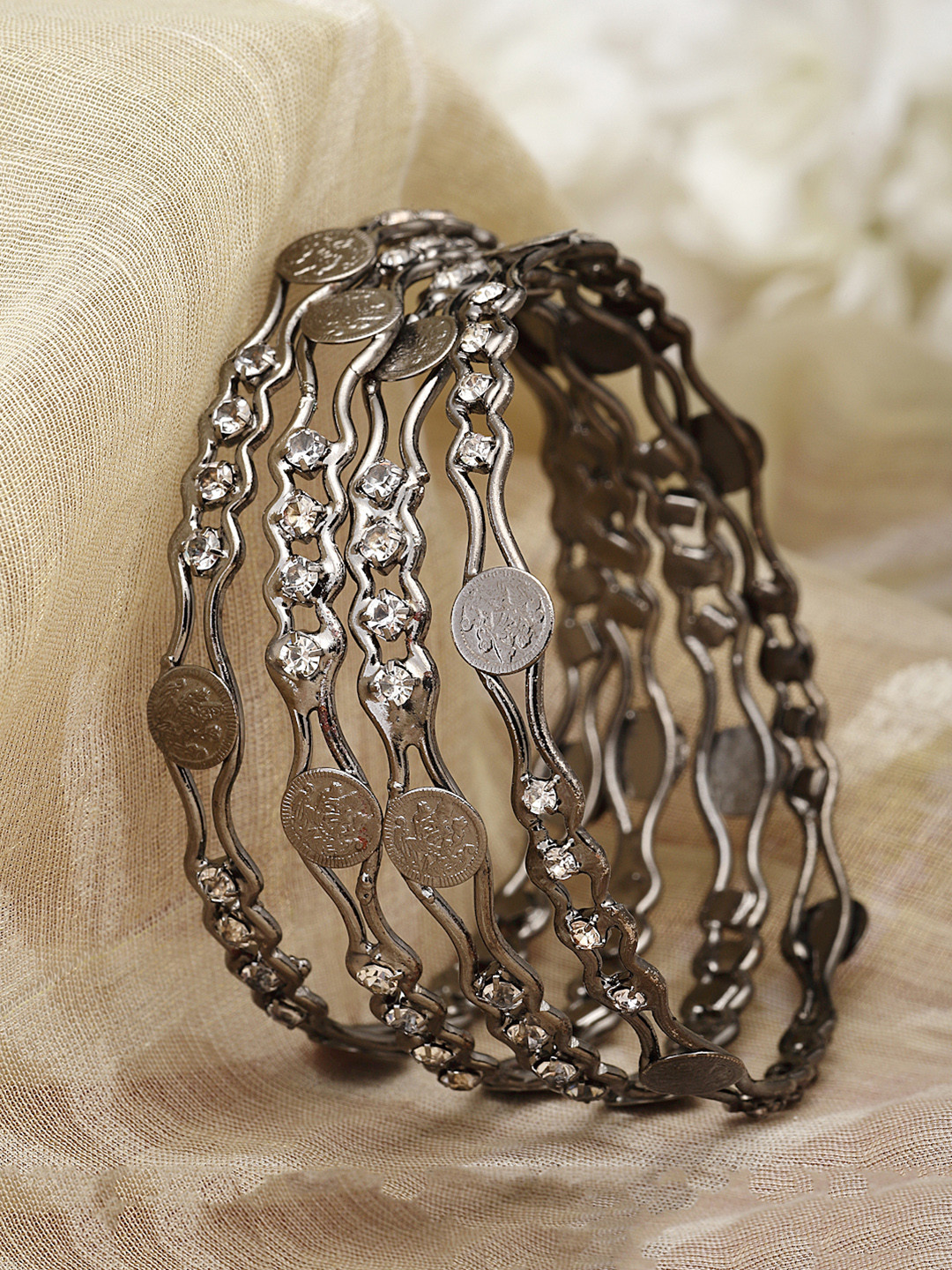 ZENEME Set Of 4Oxidized Zig Zag Bangle