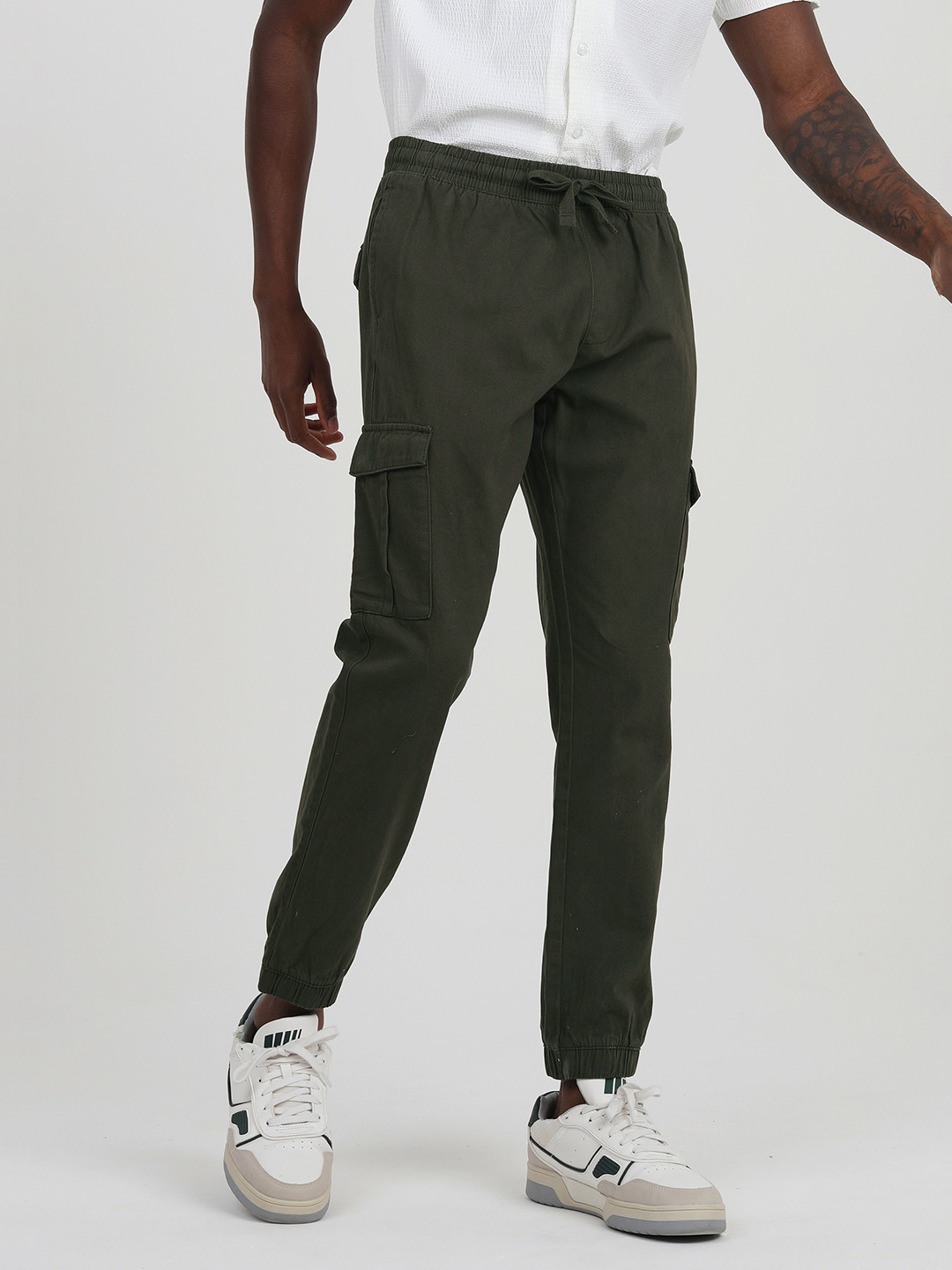 BRAVE SOUL Men Slim Fit Pure Cotton Cargos