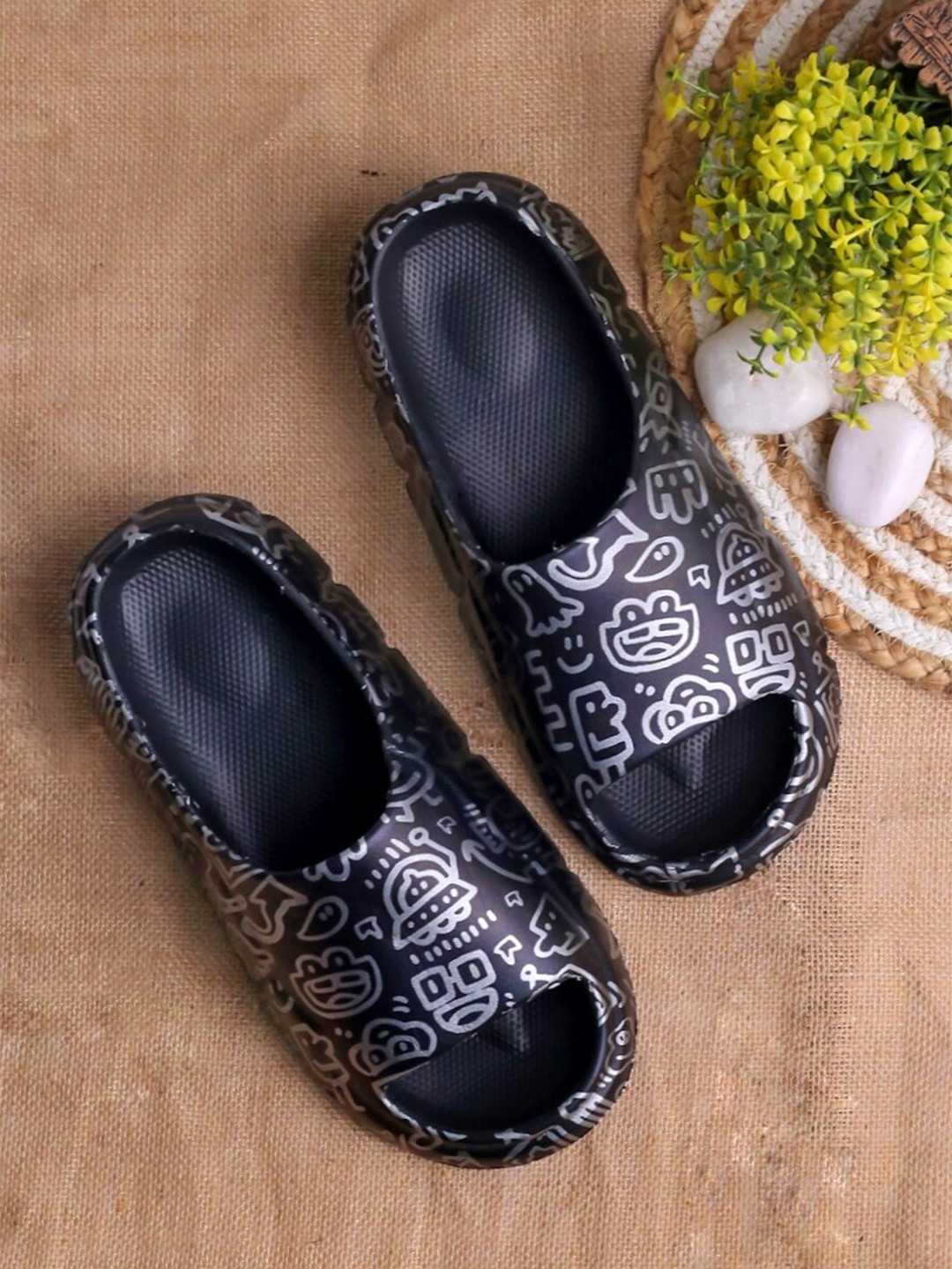 Brauch Men Open Toe Slip On Printed Sliders