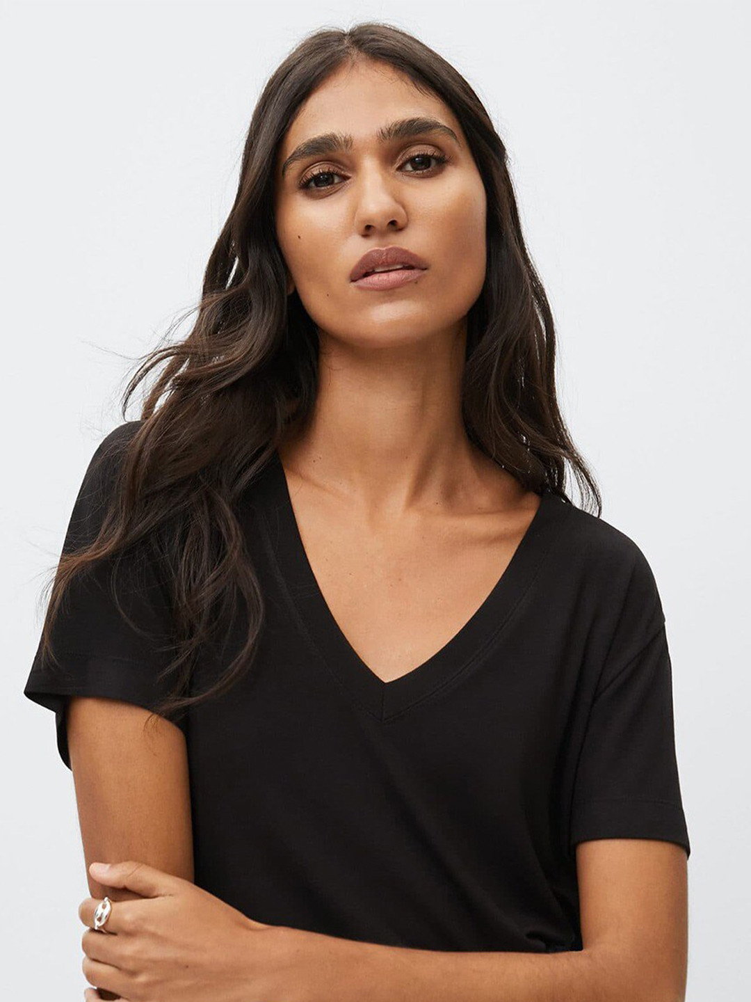 COLOR CAPITAL V-Neck Relaxed Fit T-shirt