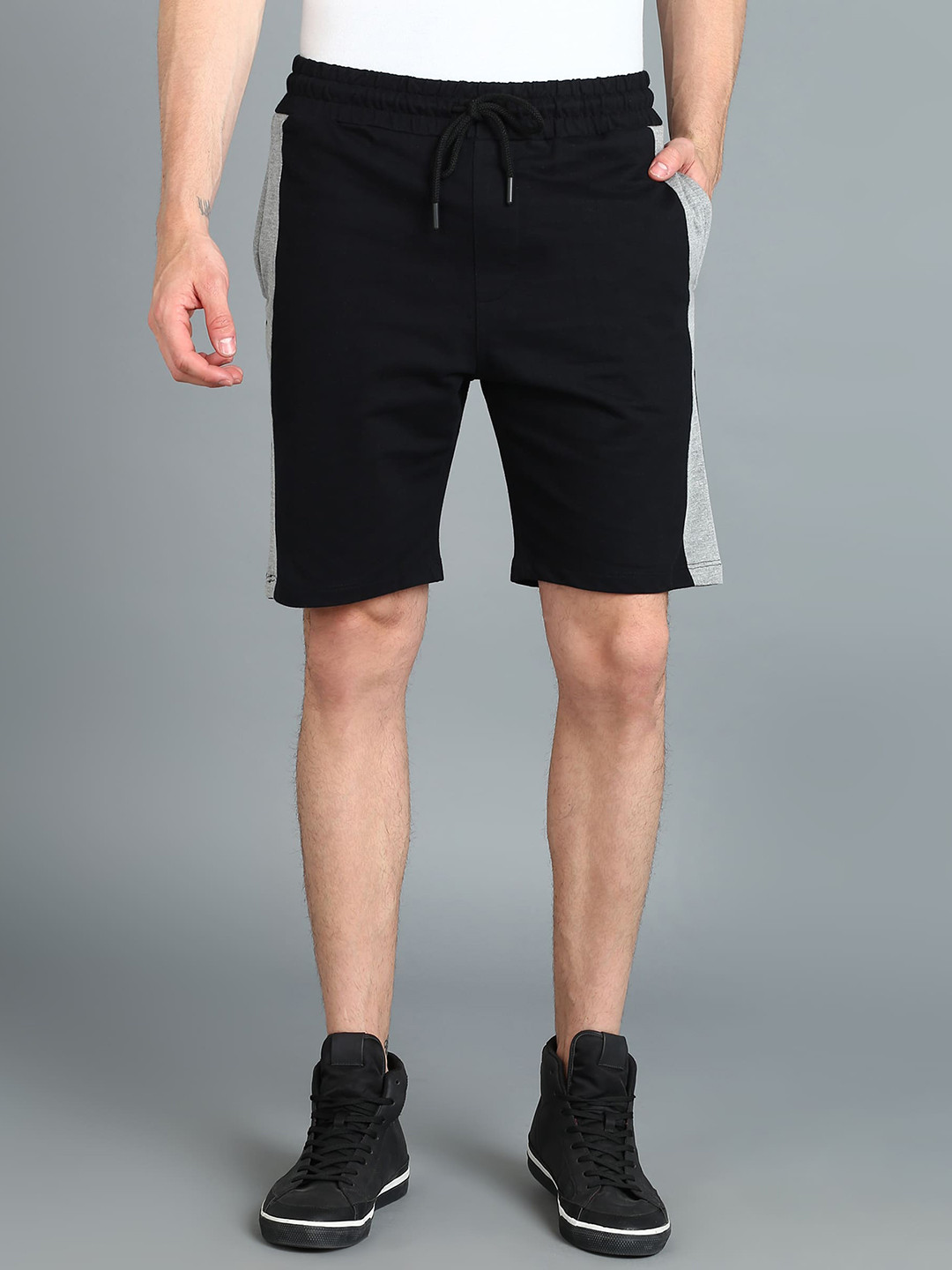 Urbano Fashion Men Black Mid-Rise Slim Fit Outdoor Cotton Stretchable Shorts