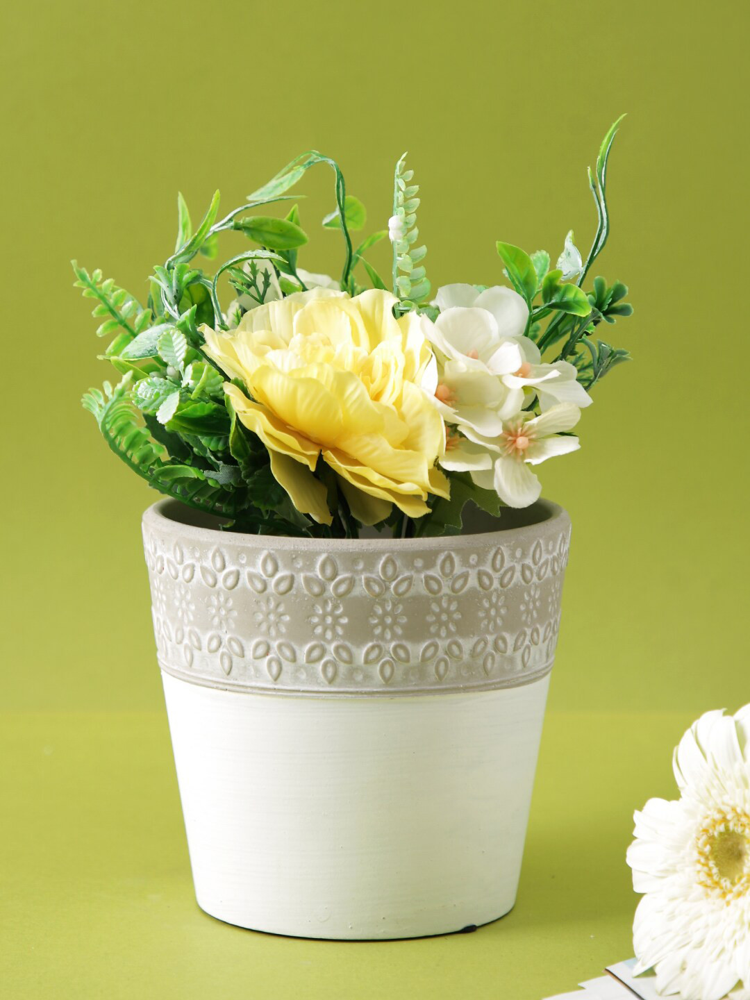TAYHAA White Textured Ceramic Planter